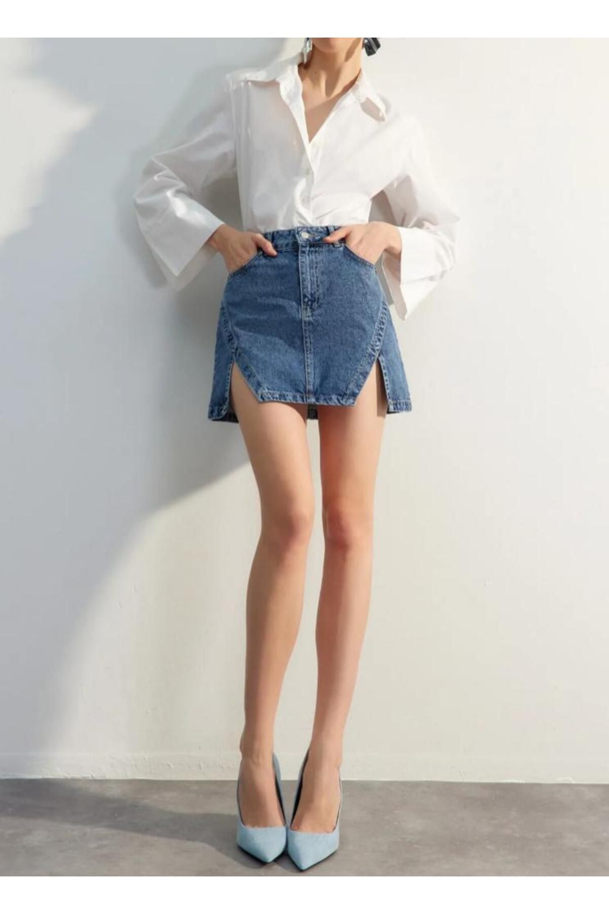 KARACAN COMPANY Limited Edition Mavi More Sustainable Yırtmaçlı Mini Denim Etek