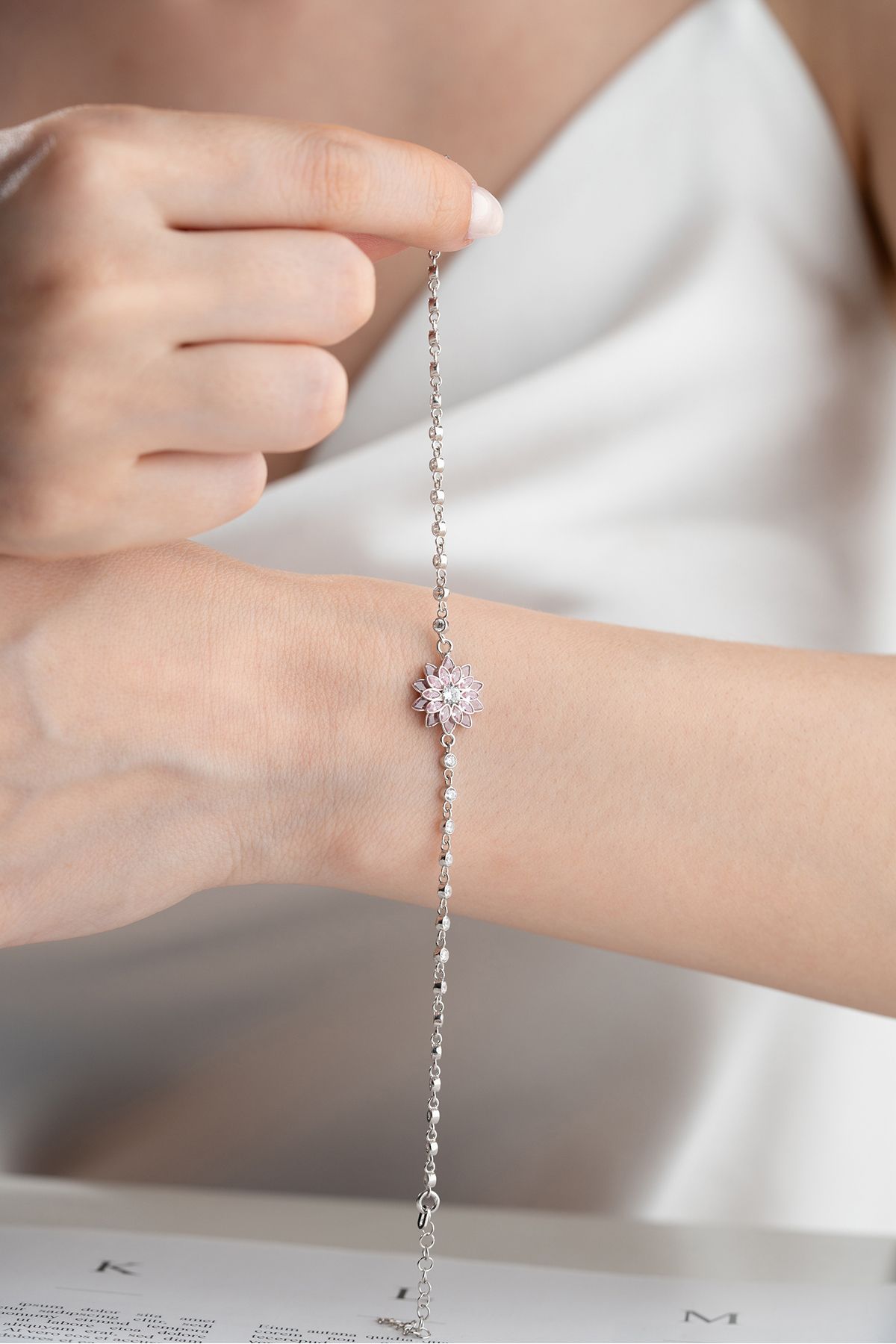Silvano Jewelry 925 Ayar Gümüş Pembe Taşlı Lotus Çiçeği Suyolu Bileklik