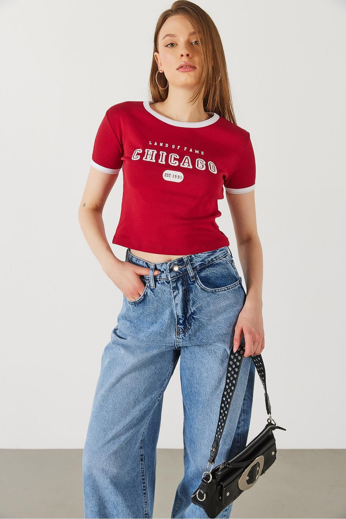 Hadise 1325 Chicago Baskılı Crop Bordo