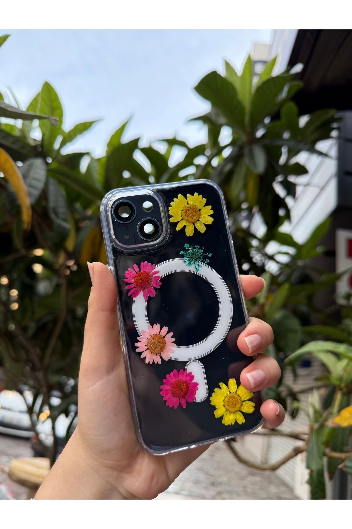 Powerfox İphone 13 Uyumlu Epoksi El Yapımı Gerçek Kurutulmuş Çiçekli Kabartmalı Moda Kılıf