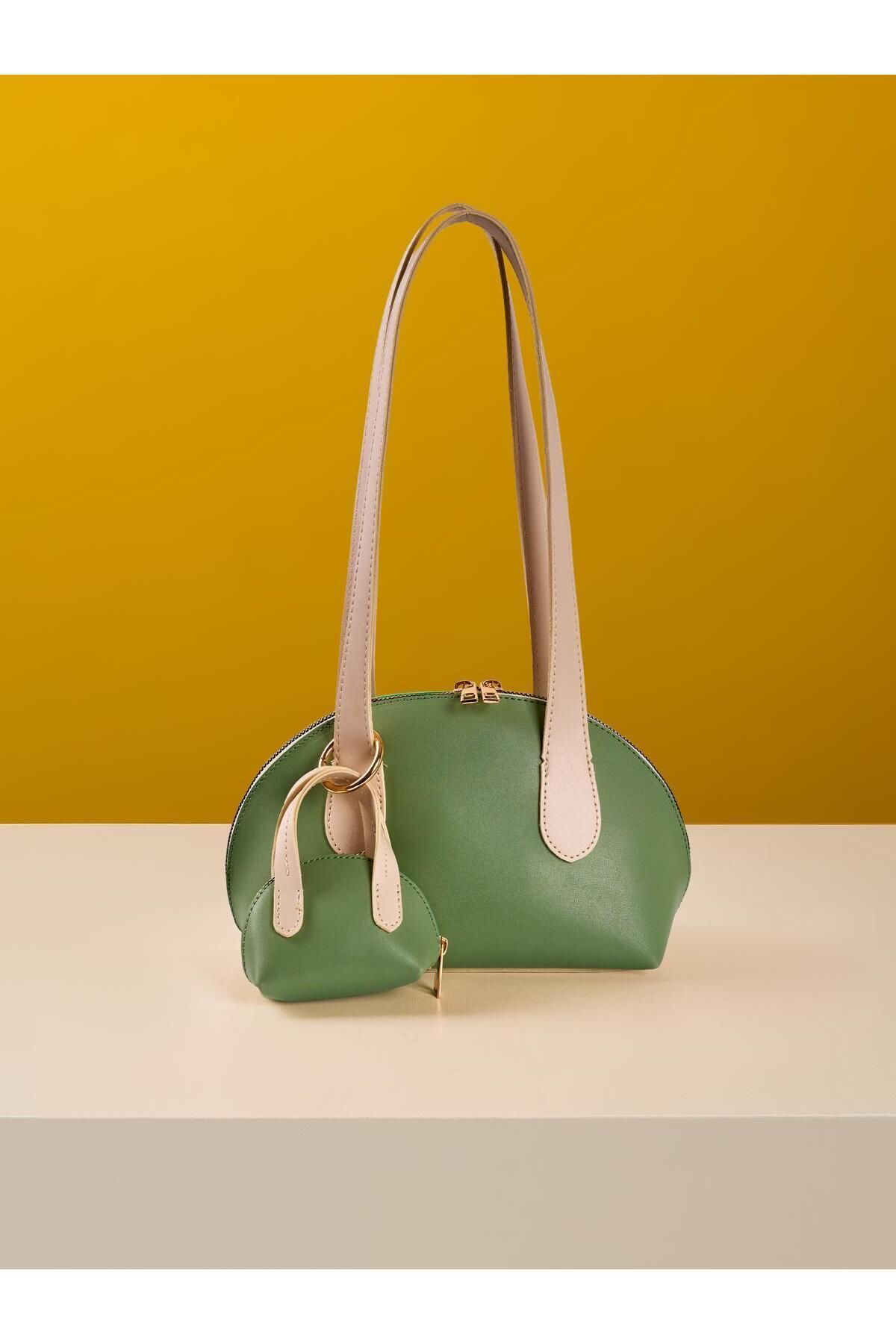 TeyzemModa Mini Charmlı El ve Omuz Çantası – Günlük ve Trend Kullanım İçin