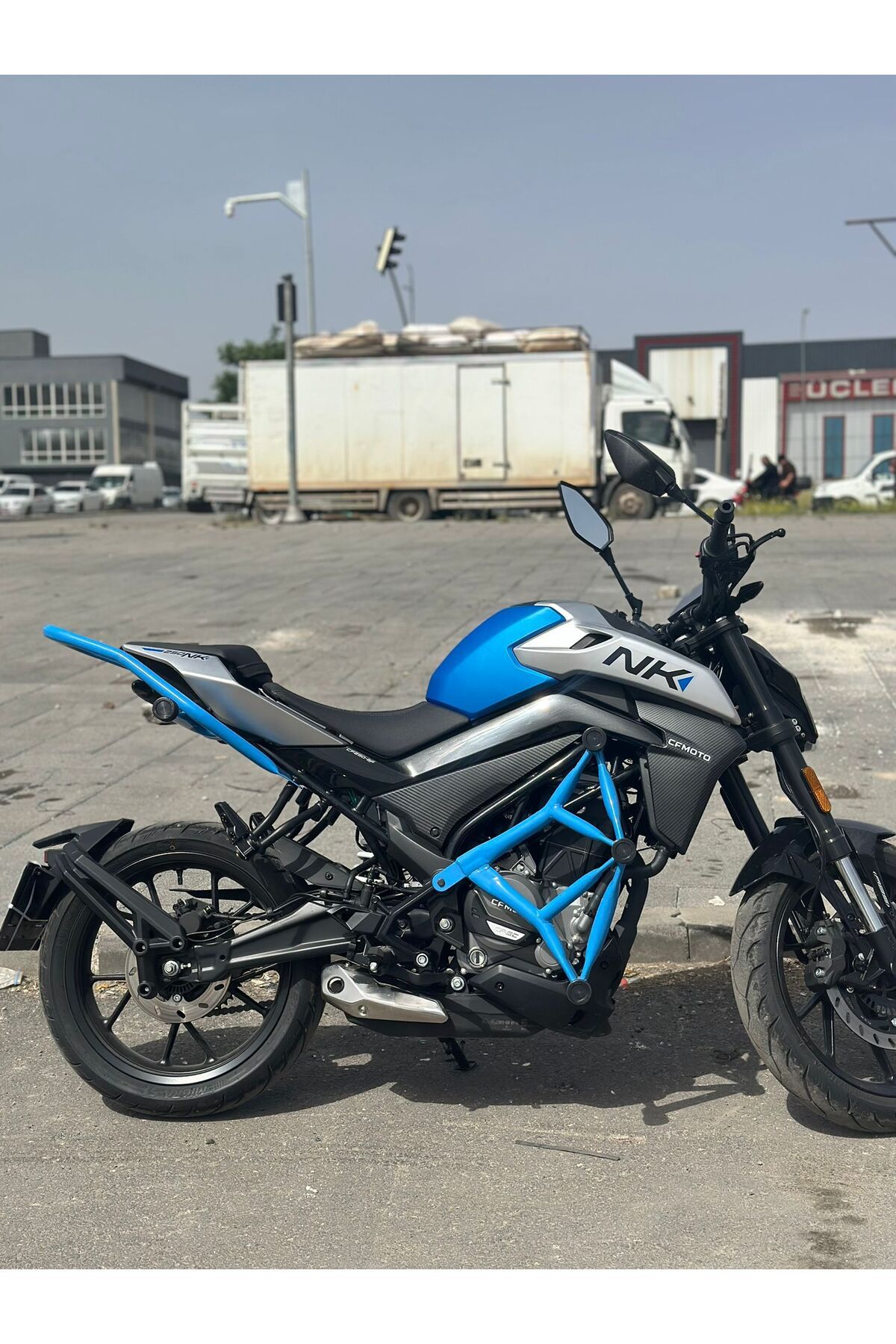 İnan NK 250 ÖZEL 6 TAKOZLU KORUMA DEMİRİ VE 2 TAKOZLU KUYRUK DEMİRİ TAKIM RADYATÖR KORUMA (MAVİ) uyumlu
