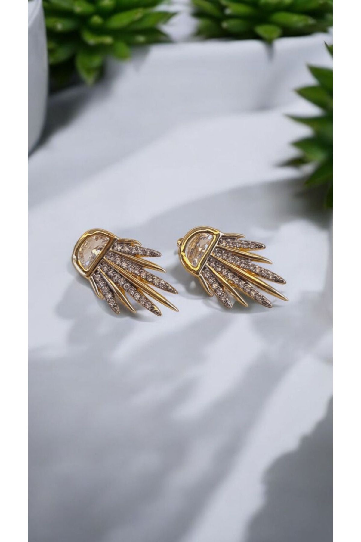 İNİTİUM Premium Seri Paslanmaz Çelik Trend Taşlı Gold Küpe