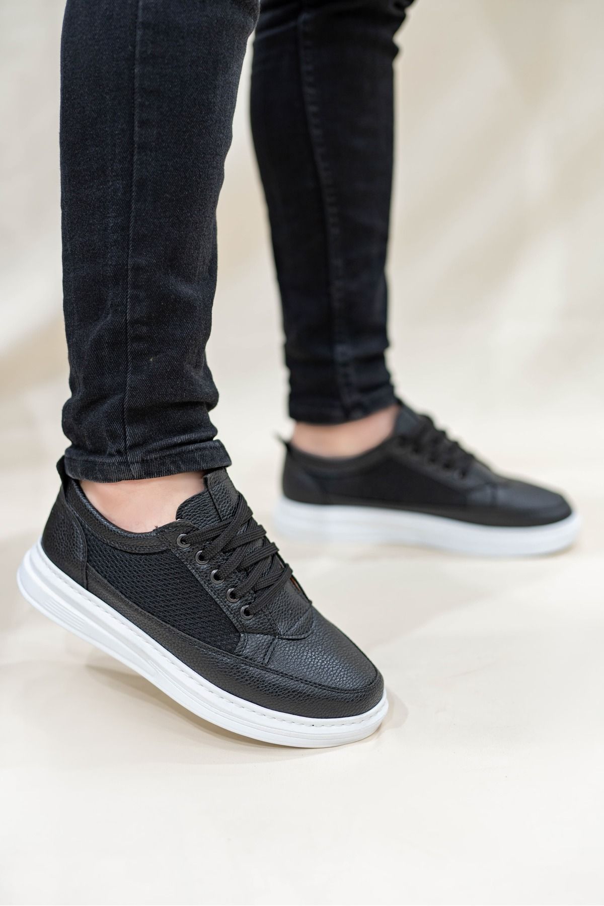 Weynes Erkek Siyah Beyaz Fileli Bağcıklı Günlük Casual Ayakkabı Sneaker WSB4058