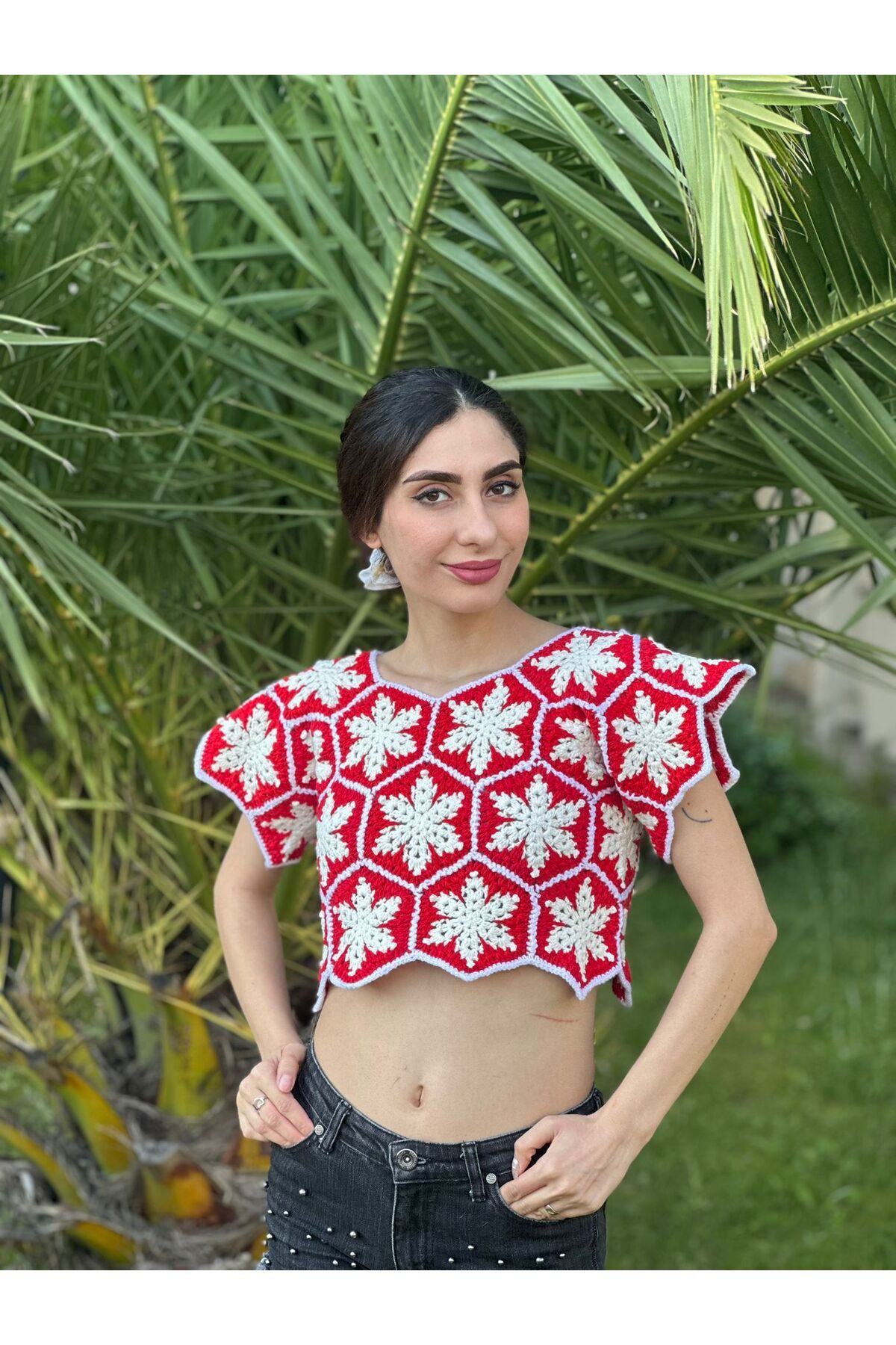 Gönülden Tasarım EL ÖRGÜSÜ KAR TANESİ MOTİFLİ KADIN CROP BLUZ S/M