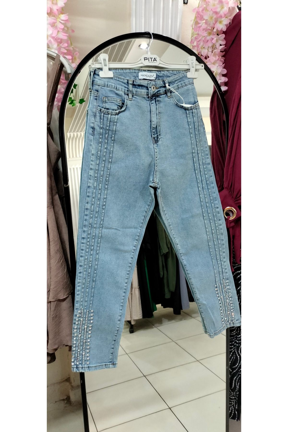 Serra Kadın Magazin Taş Detaylı Jean Pantolon