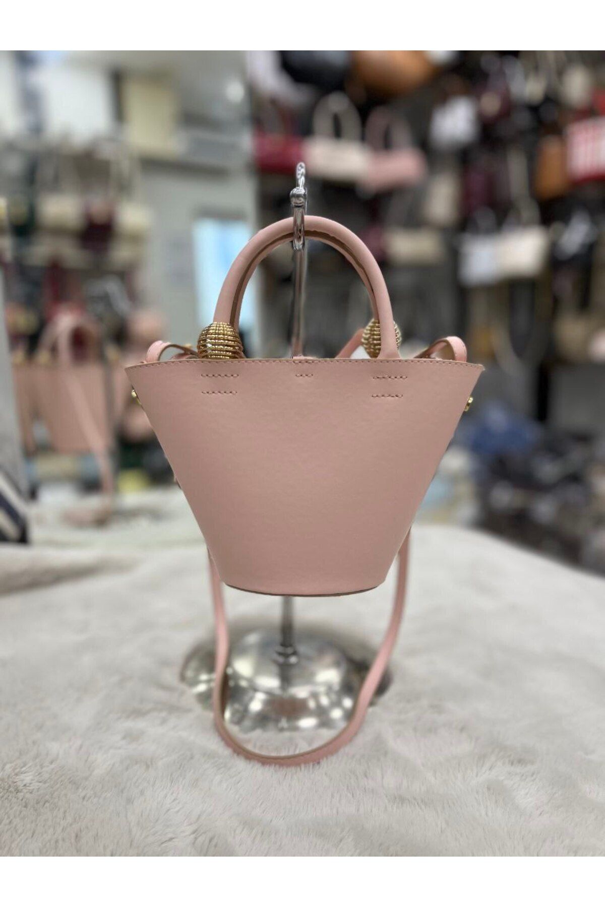 bynarincollection günlük kova model kol çantası
