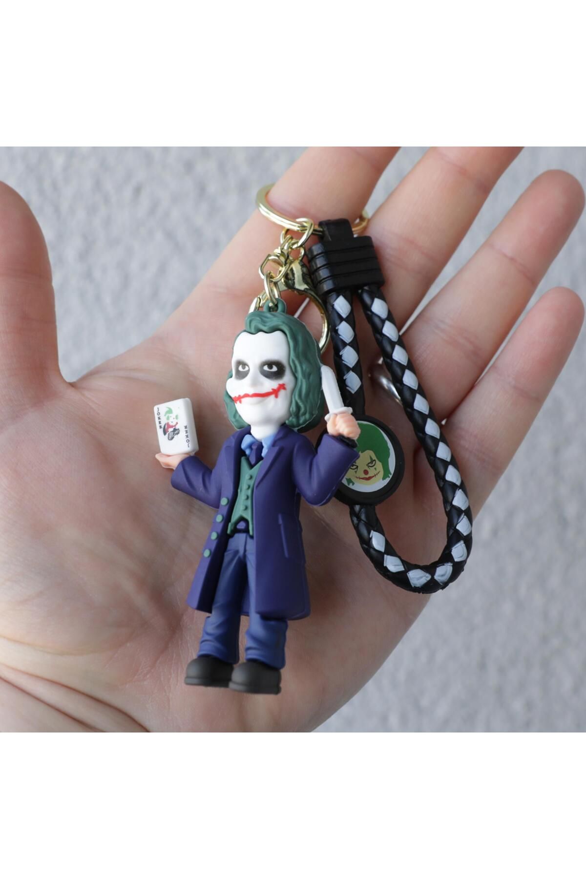 Piraye Gift Joker Figürlü Anahtarlık – Kötülüğün İkonik Gülümsemesi Yanınızda!