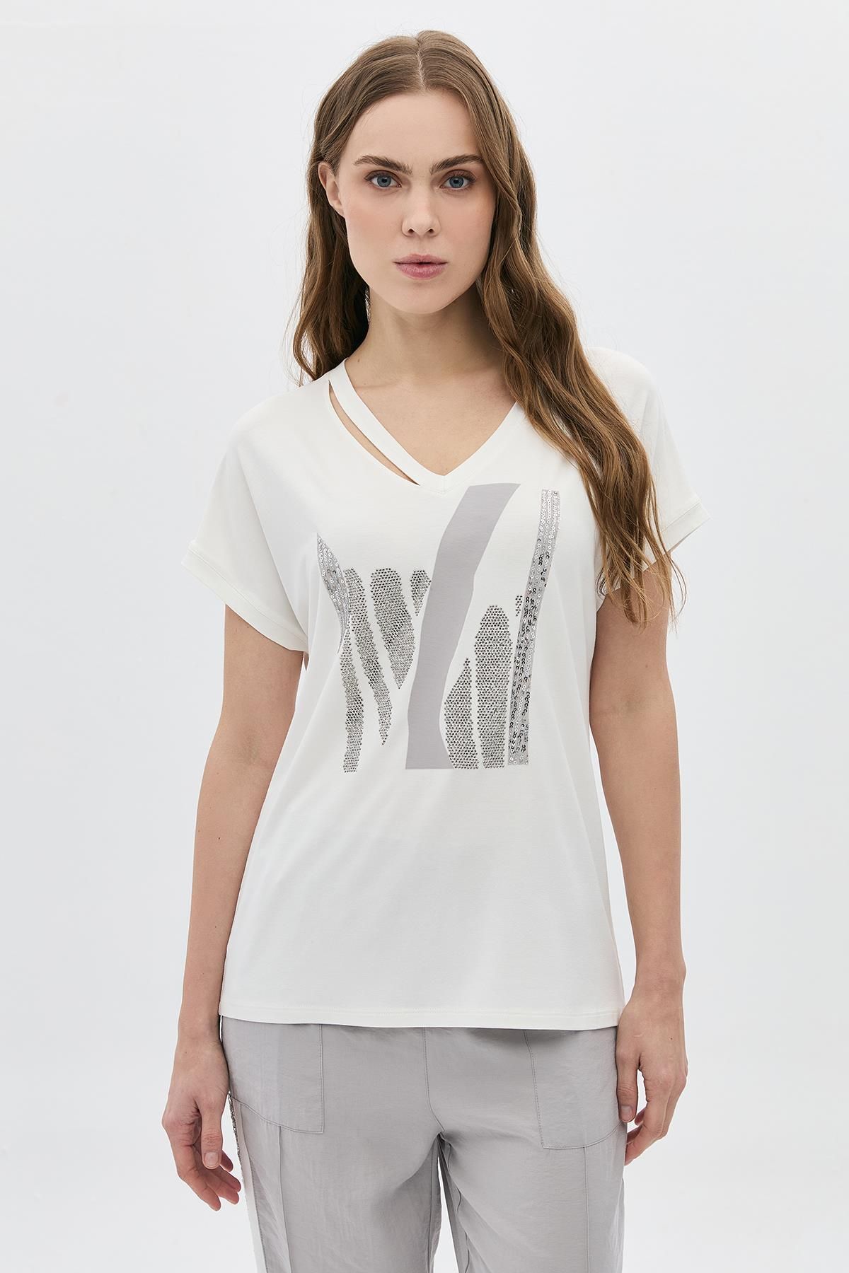 DAIDO Yaka Detaylı Bsn'li Taşlı T-Shirt