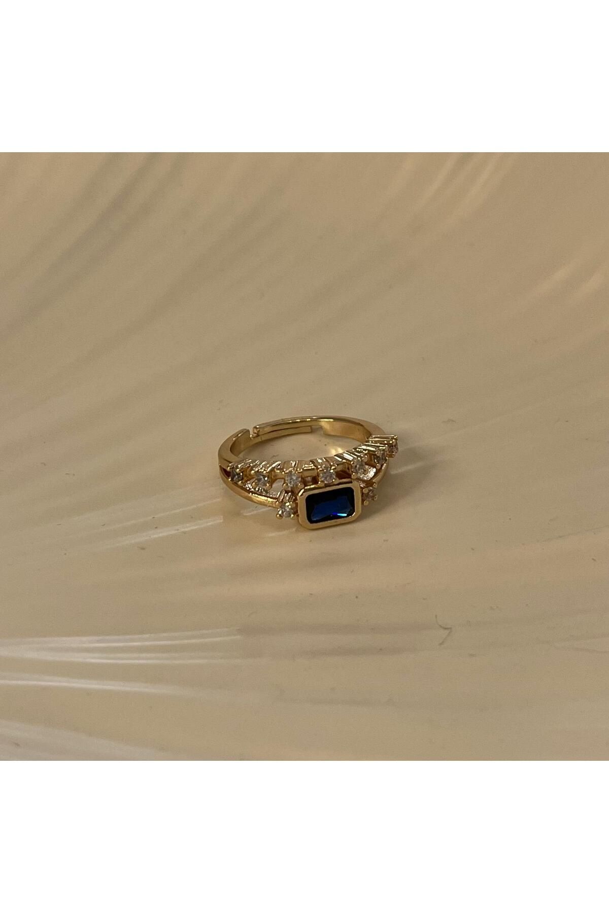 Miu Jewelry Mavi Taşlı Vip Yüzük
