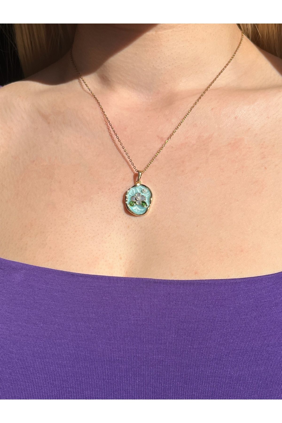 B&E SHİNE JEWERLY “Kararmaz Çelik Retro Çiçekli Kolye”