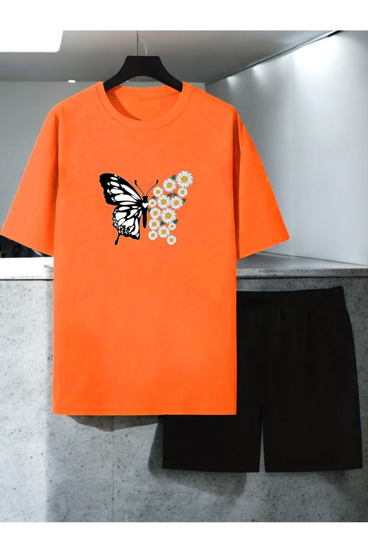 uyguntarz Unisex Papatya Kelebek Tasarım Basklı Tshirt Şort Takımı