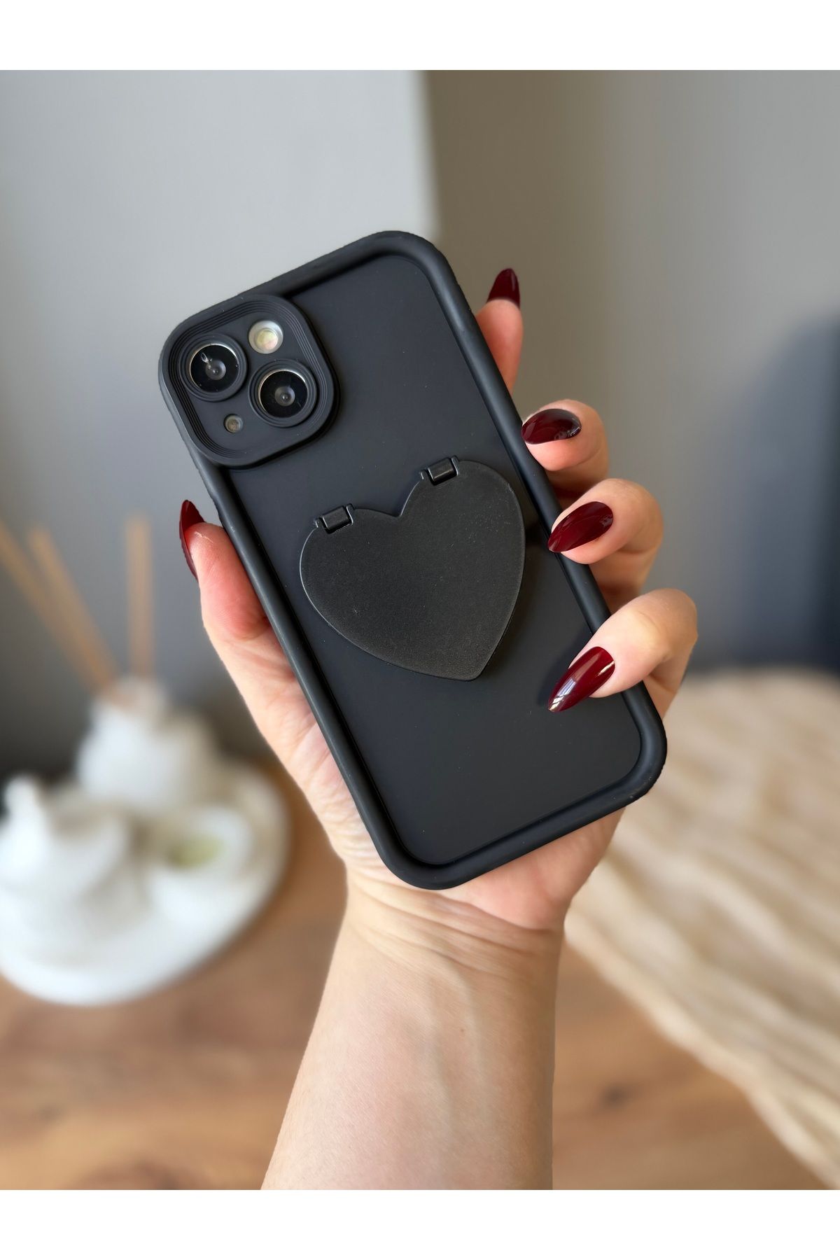 MirazTasarim IPHONE 13 3D KALP KAPAKLI AYNALI DEKORLU SİYAH KILIF