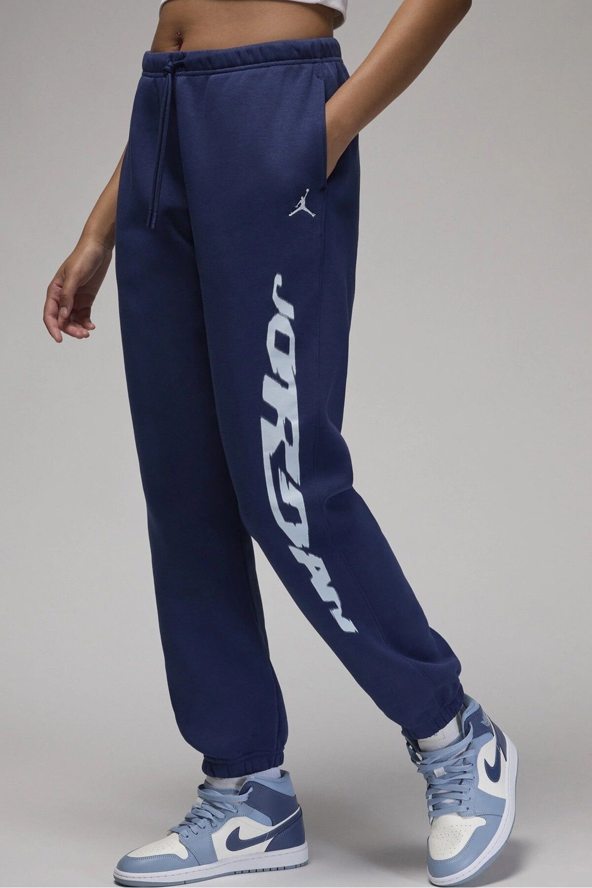 Nike Nİke Jordan Brooklyn Fleece Loose Fit Pant HO Gfx Kadın Bol Kesim Eşofman Altı Mavi
