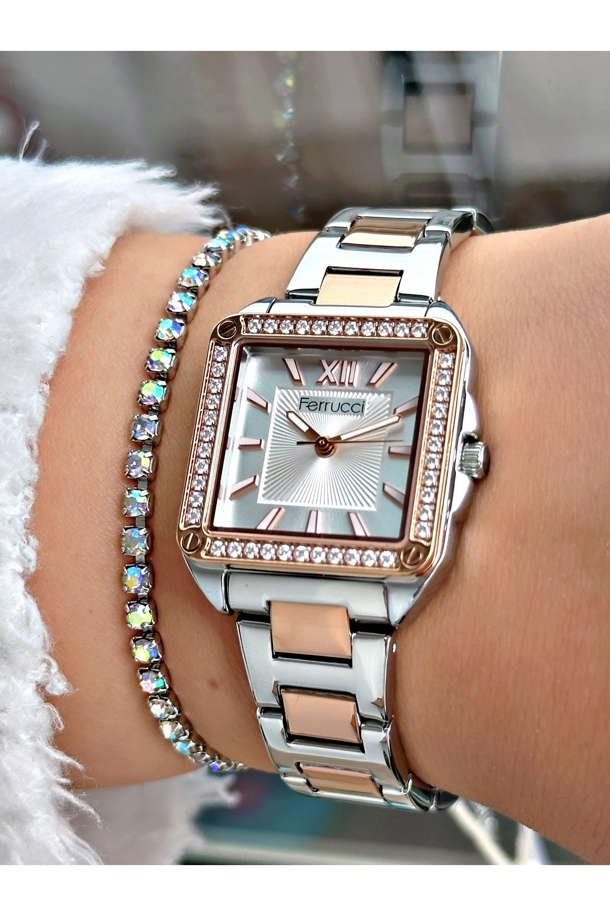 Ferrucci Gümüş Rose Gold Renk Kare Model Taşlı Kadın Kol Saati + BİLEKLİK