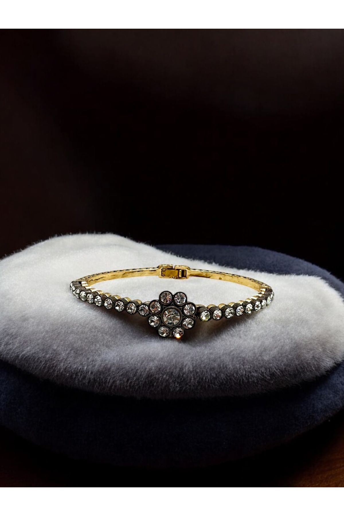 FUYA JEWELLERY Çiçek Motif Taşlı Kelepçe Bileklik