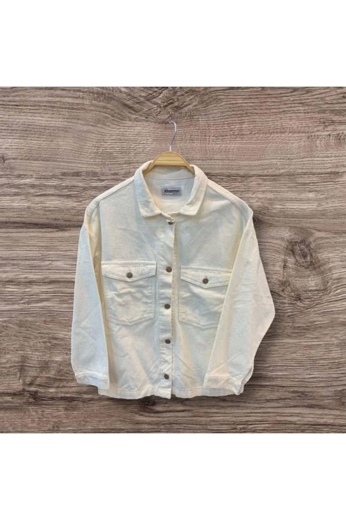 Lale Moda Kadife Kumaşlı Cep Detaylı Kadın Ceket