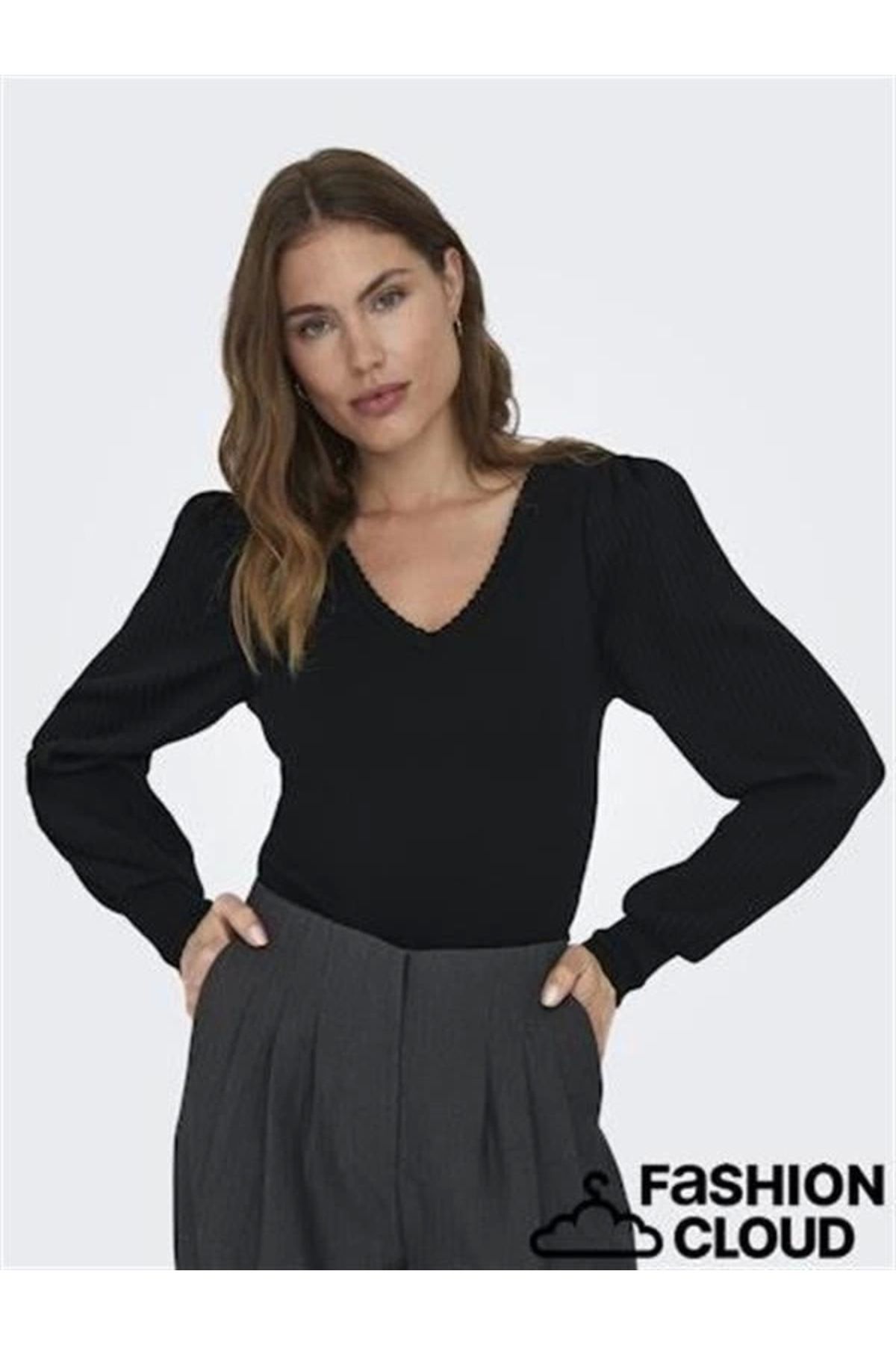Lale Moda V Yaka Günlük Giyilebilen Şık Yaka Detay Kadın Sweat