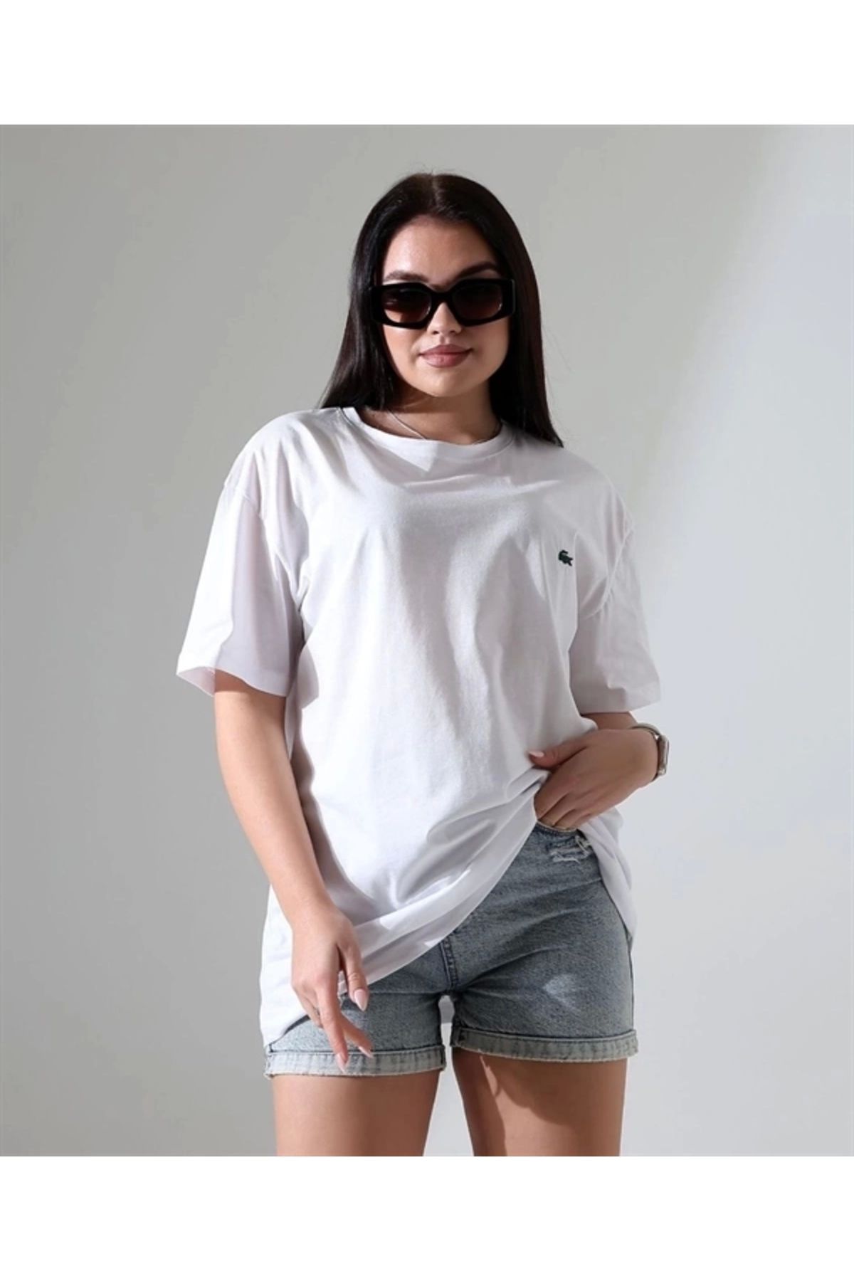 Lale Moda Nakış işlemeli Kadın T-Shirt