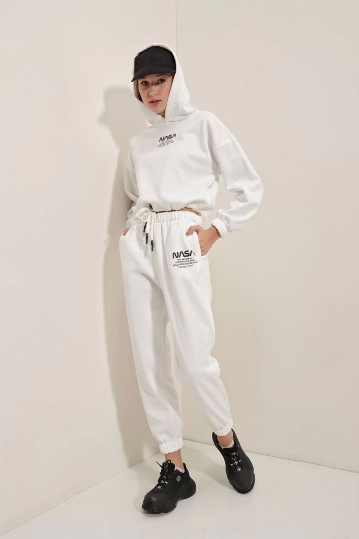 Butik 55313 Nasa Baskılı Eşofman Takımı - Beyaz