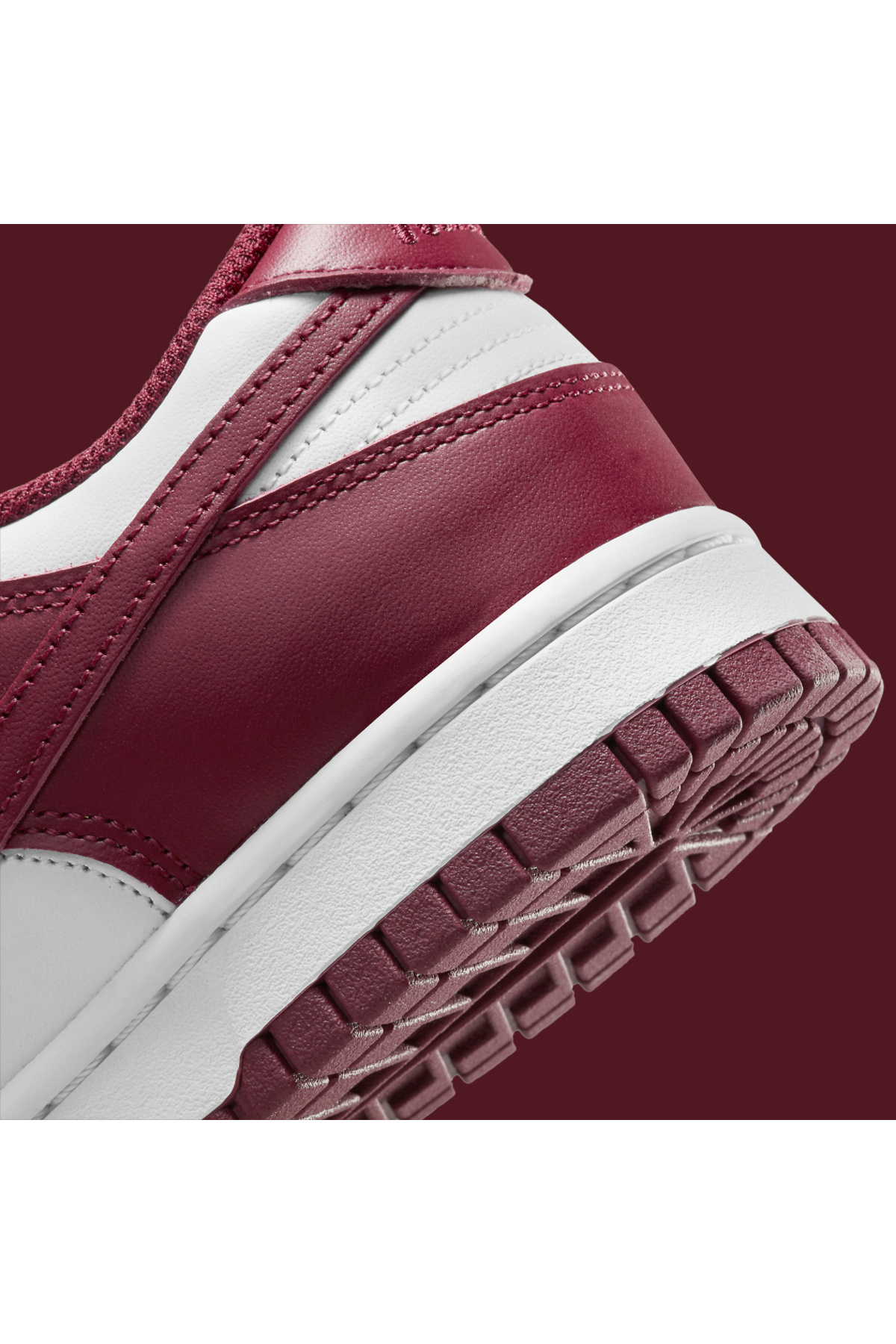 Nike Dunk Low Bordeaux
