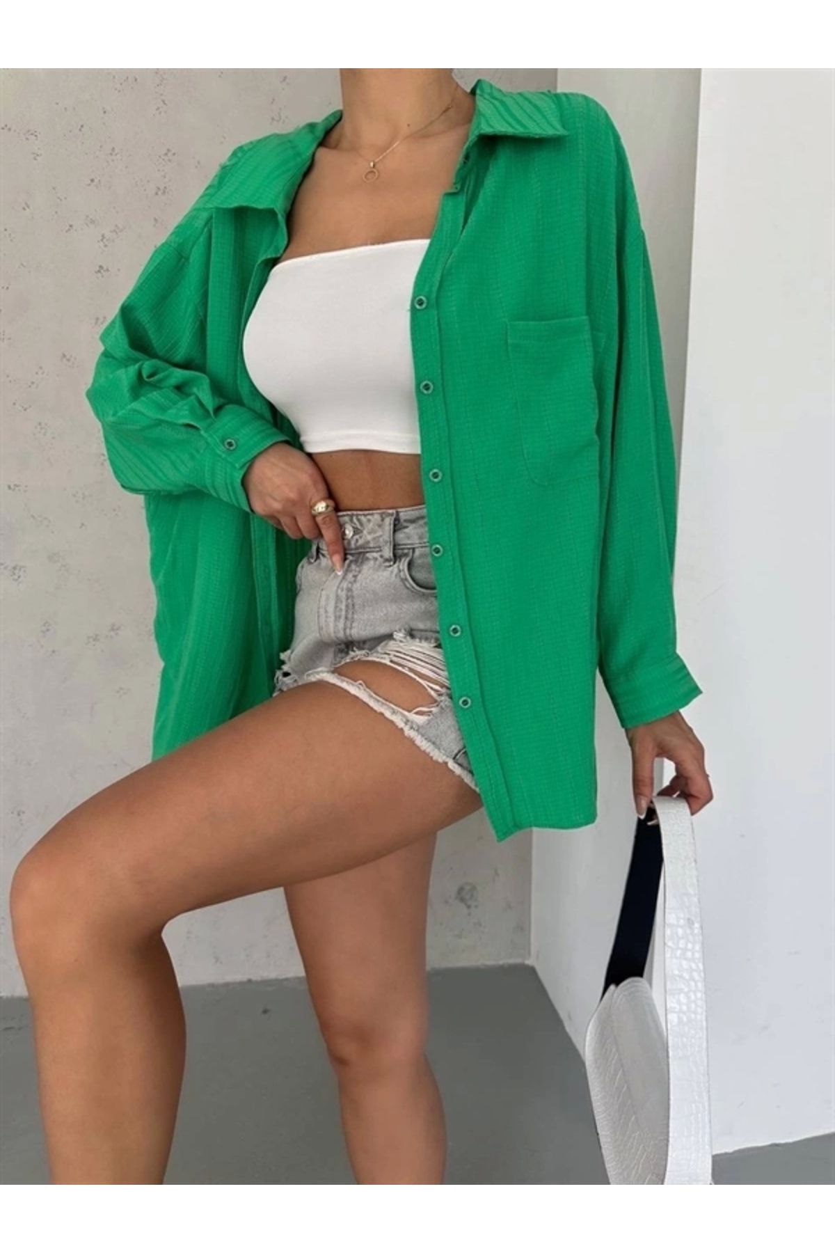 Lale Moda Ağaç Kabuğu Oversize Arkası Pileli Gömlek