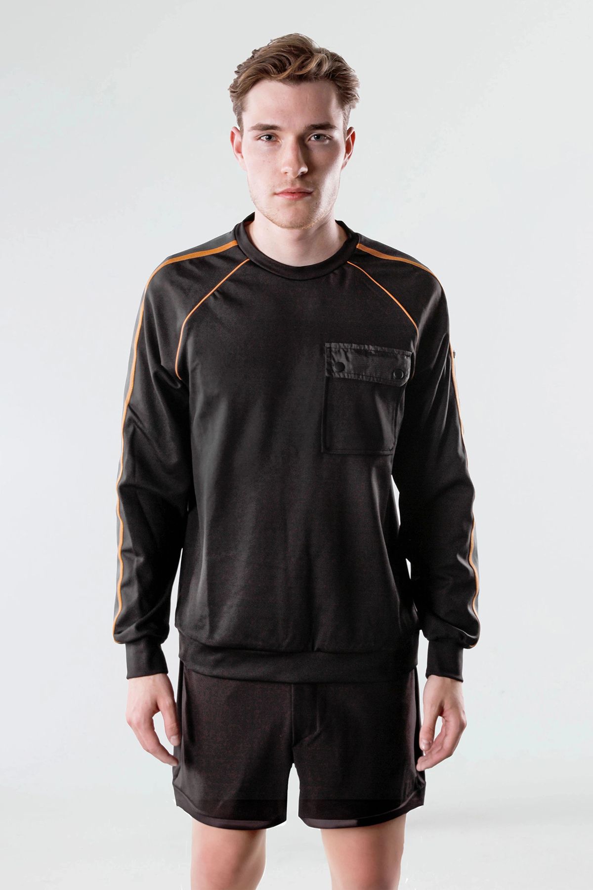 Isaora Şerit Detaylı Streç Relaxed Fit Göğüs Cepli Bisiklet Yaka Sweat Erkek SWEAT M24S8102 888