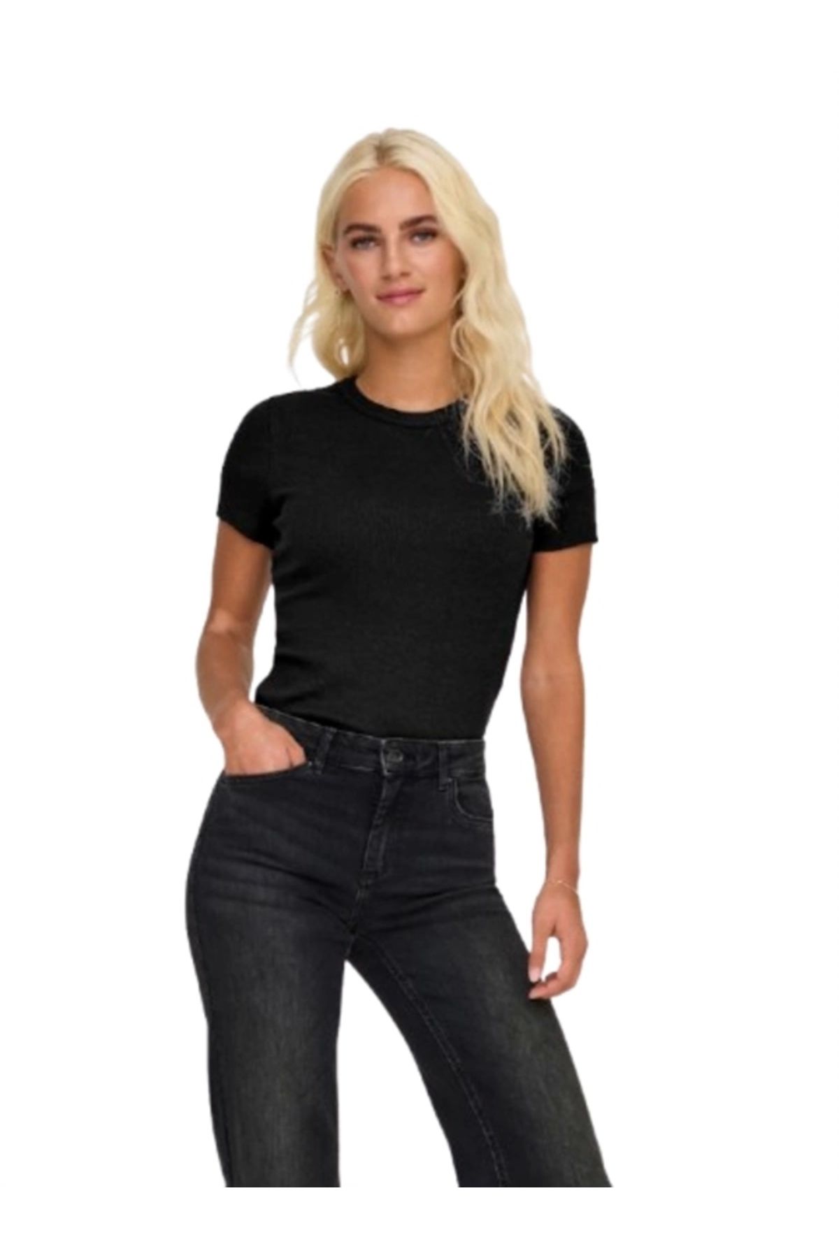 Lale Moda 15339774 Likralı Fitilli Slim Fit Kadın T-Shirt Siyah