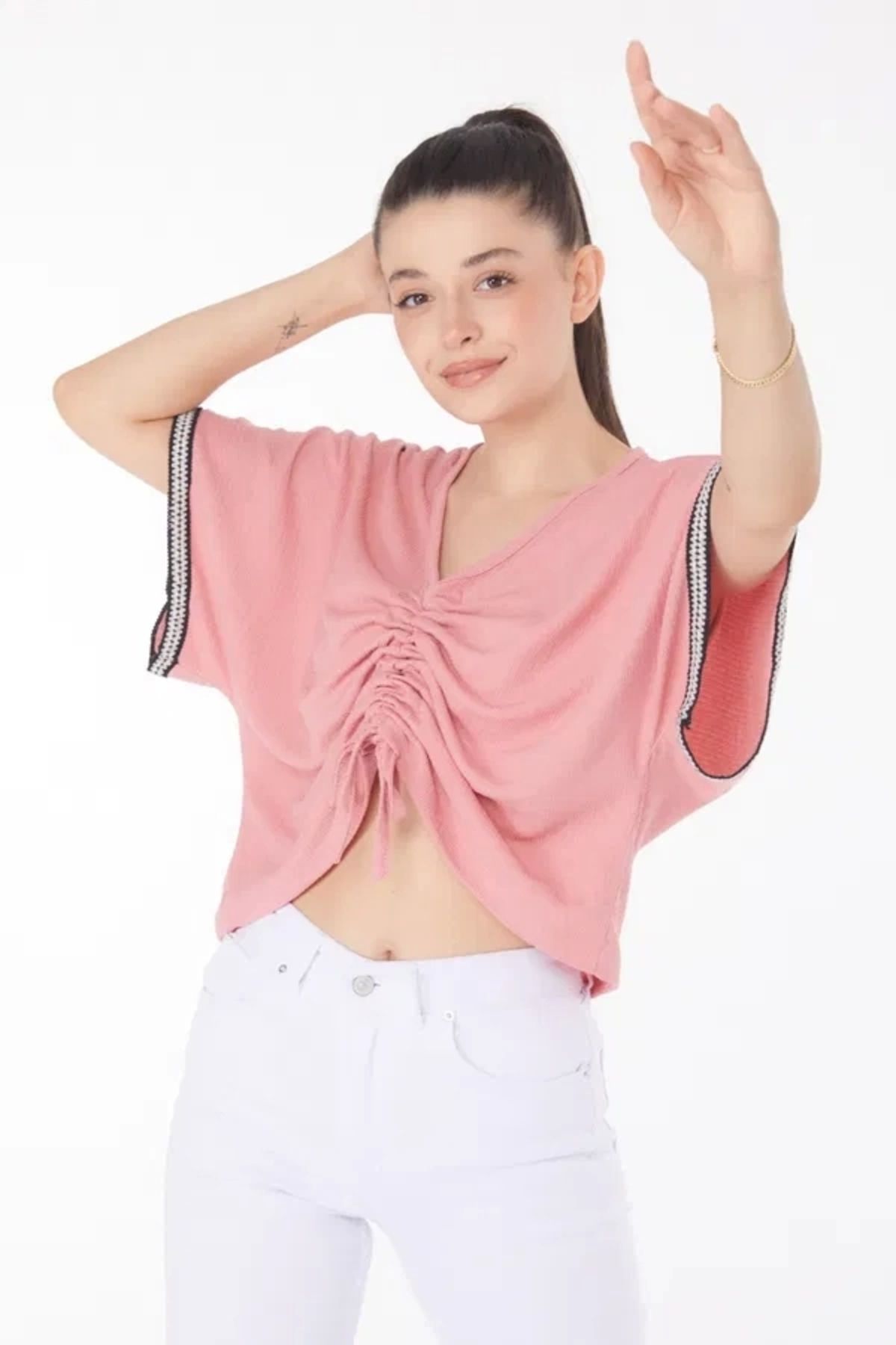 Lale Moda V yaka büzgülü detaylı bluz