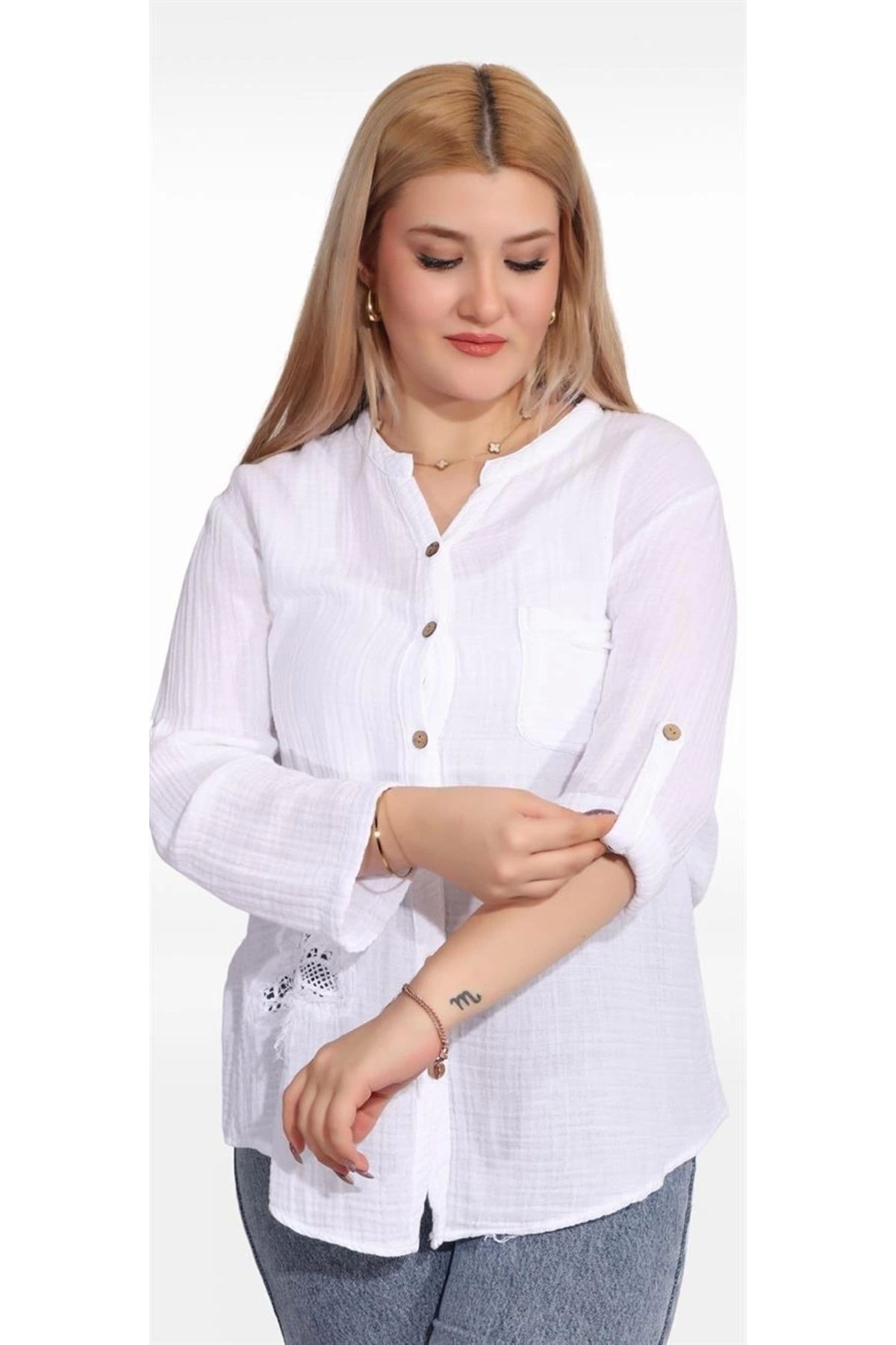Lale Moda 125005 Kolu Katlanabilir Hakim Yaka Kelebek Detaylı Müslin Kadın Gömlek Beyaz