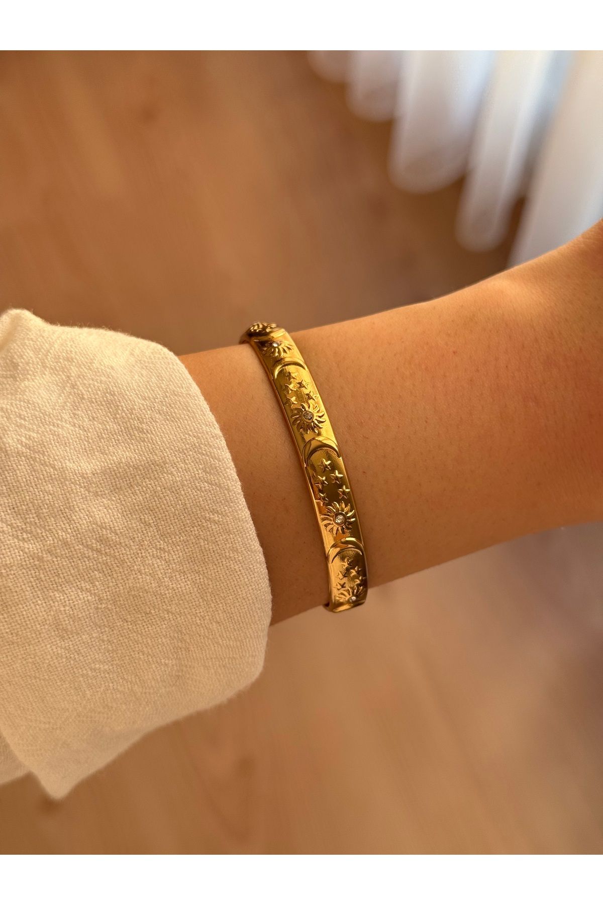 Vola Collection Beyaz Taşlı Güneş ve Ay Motifli Bileklik