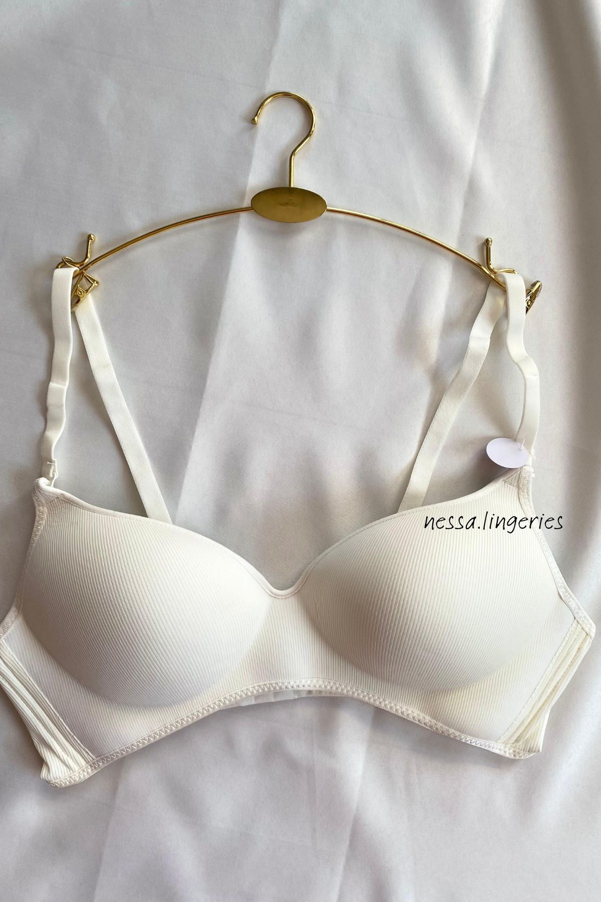 Nessa Lingerie İçi Boş Kaplı Telsiz Toparlayıcı Lotus Balensiz Sütyen