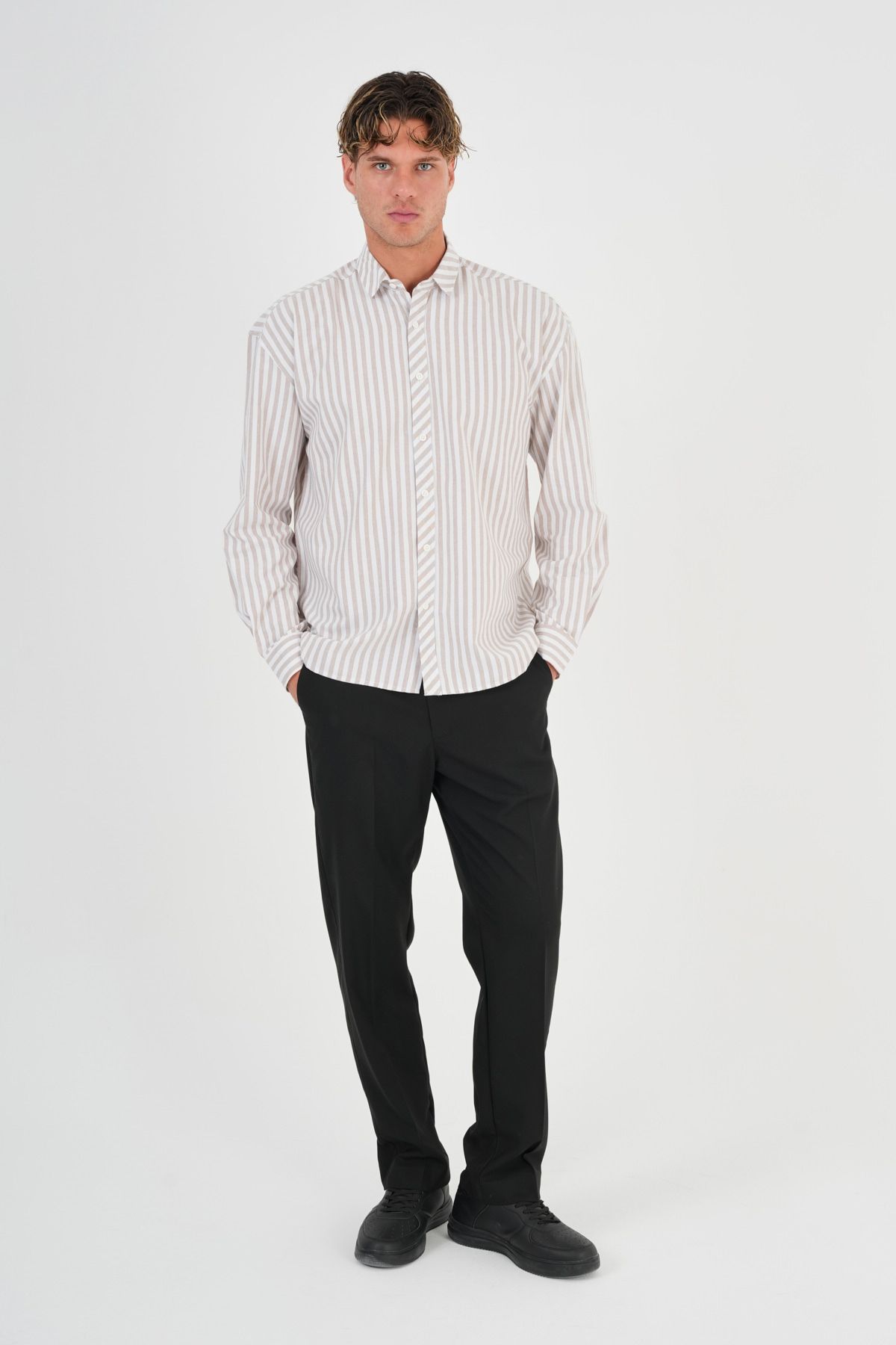complete the look image
