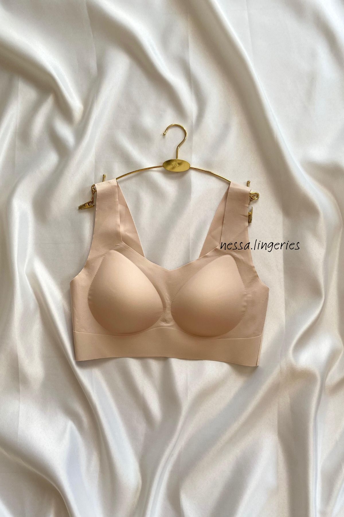 Nessa Lingerie Dikişsiz Pedli İz Yapmaz Lazer Kesim Balensiz Push Up Toparlayıcı Görünmez Invisible Sütyen