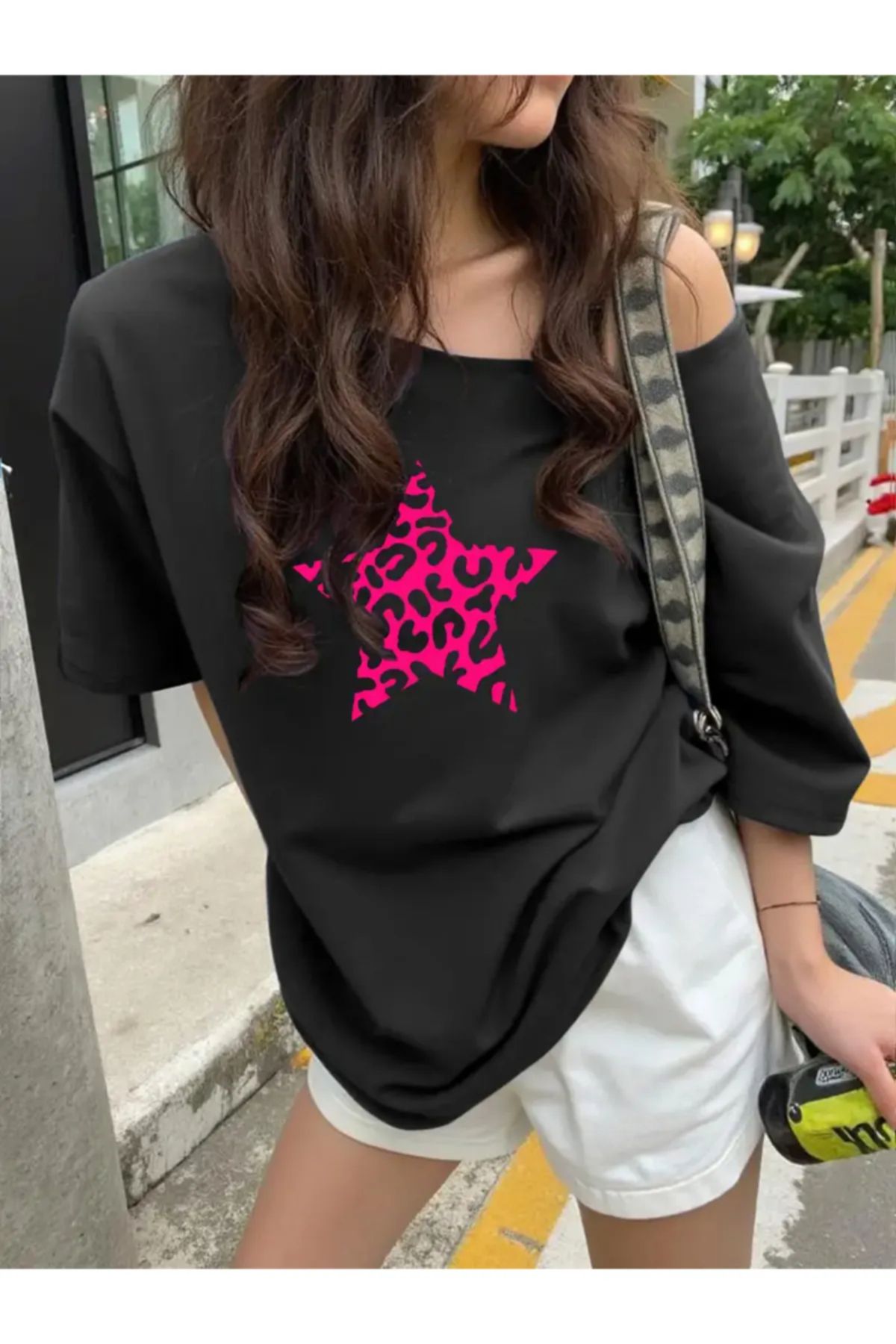 Koklonmoda Büyük Beden Kadın Düşük Omuz Kayık Yaka Baskılı T-Shirt