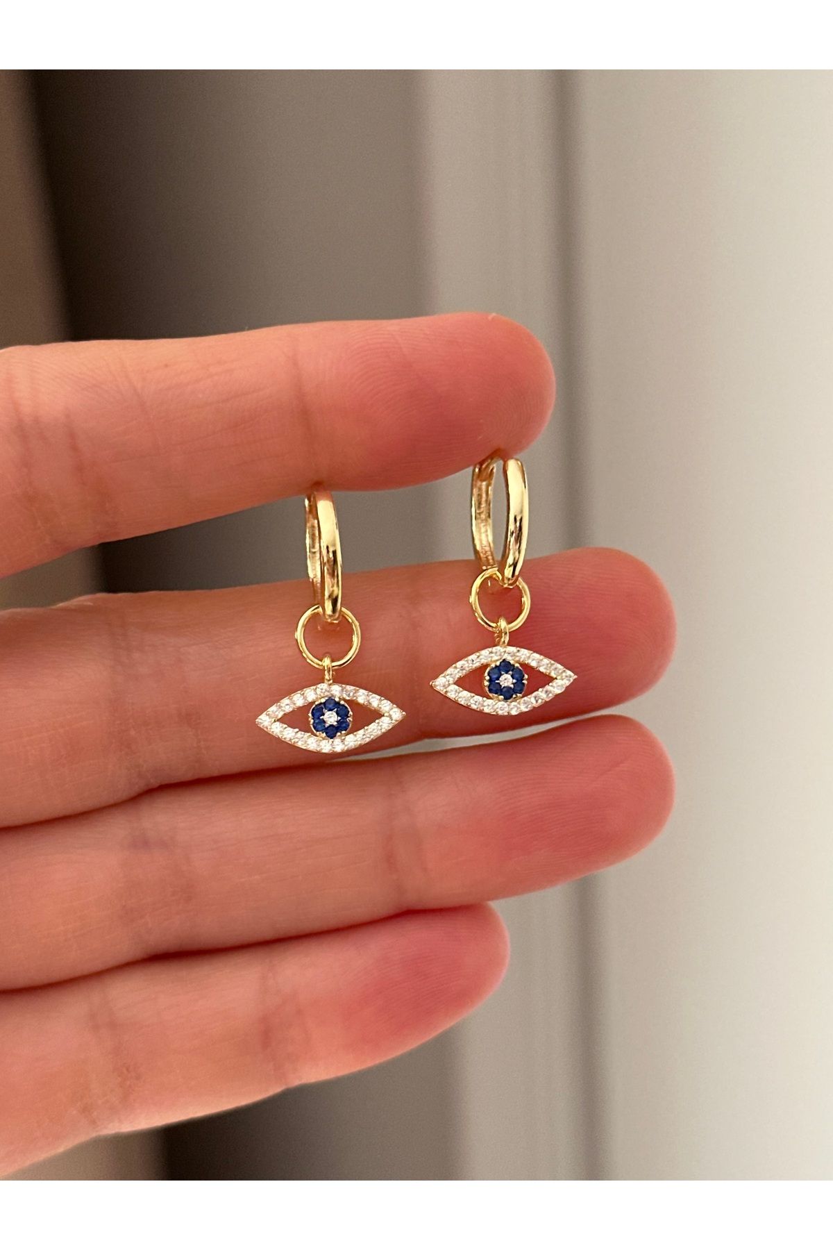 emy by emel luxury silver jewelry Altın Kaplama Lacivert Taşlı Göz Küpe 925 Ayar Gümüş