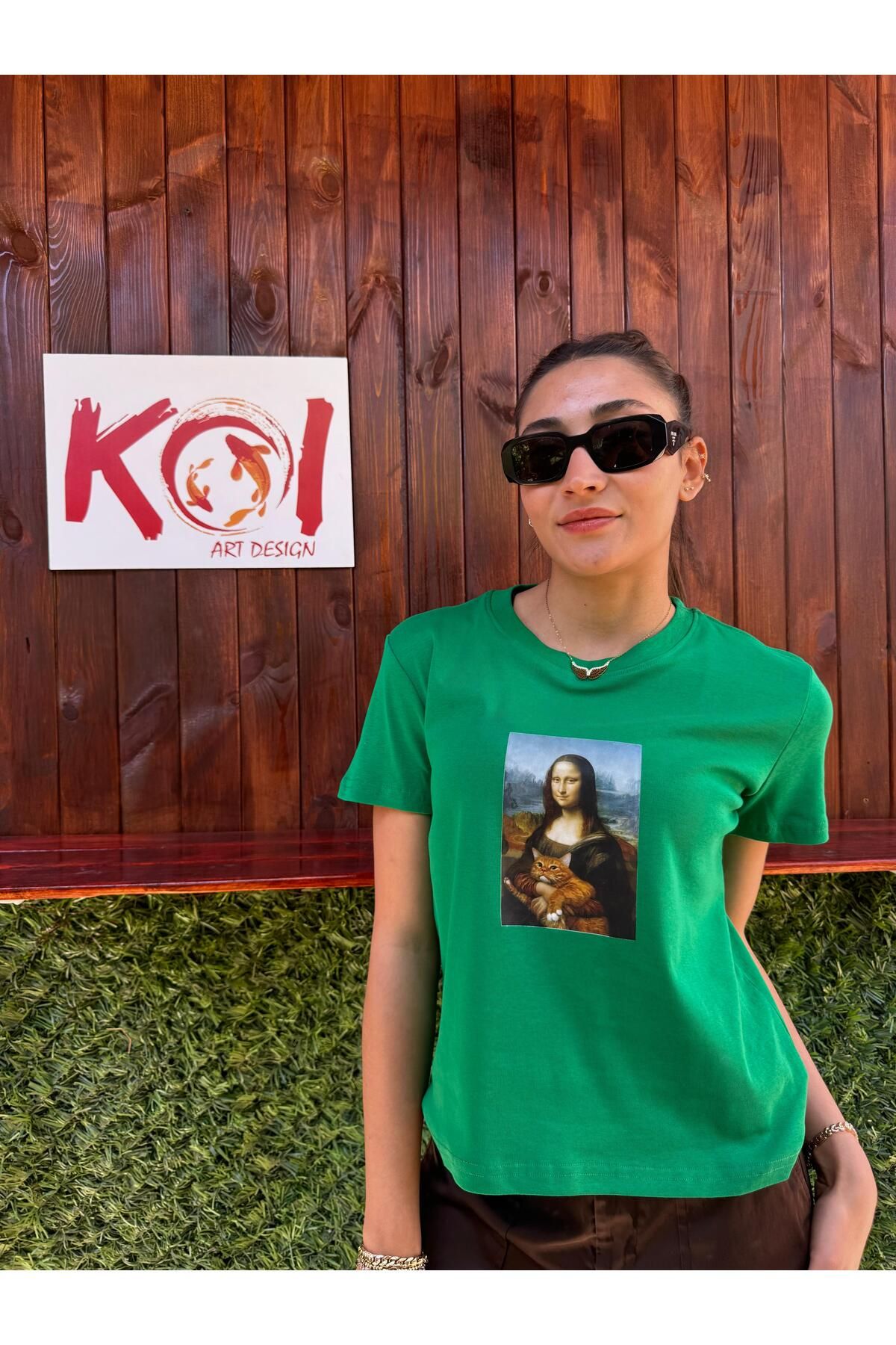 Butik mono lisa cat funny / Kadın siyah Renk T-Shirt
