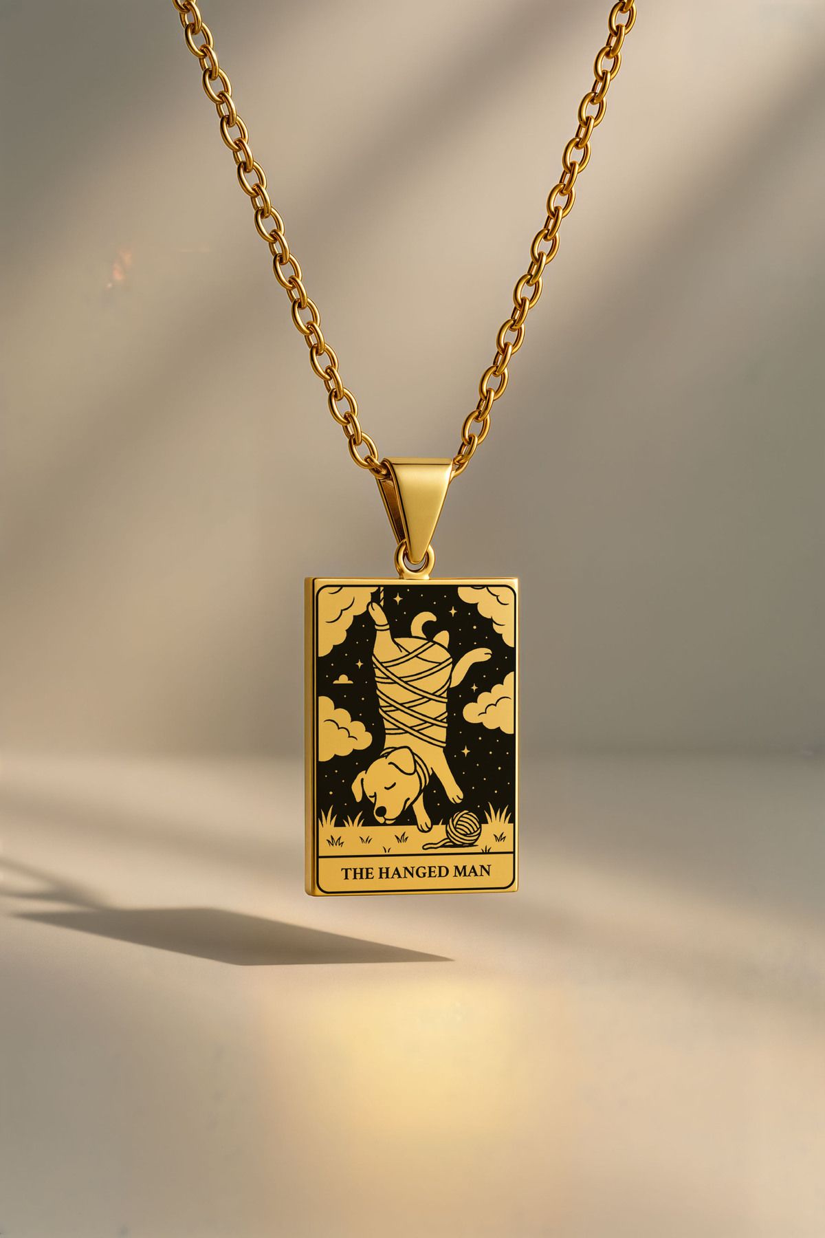 ArtinArt The Hanged Man - Asılmış Adam Köpek Tarot Kart | 316L Çelik Kolye