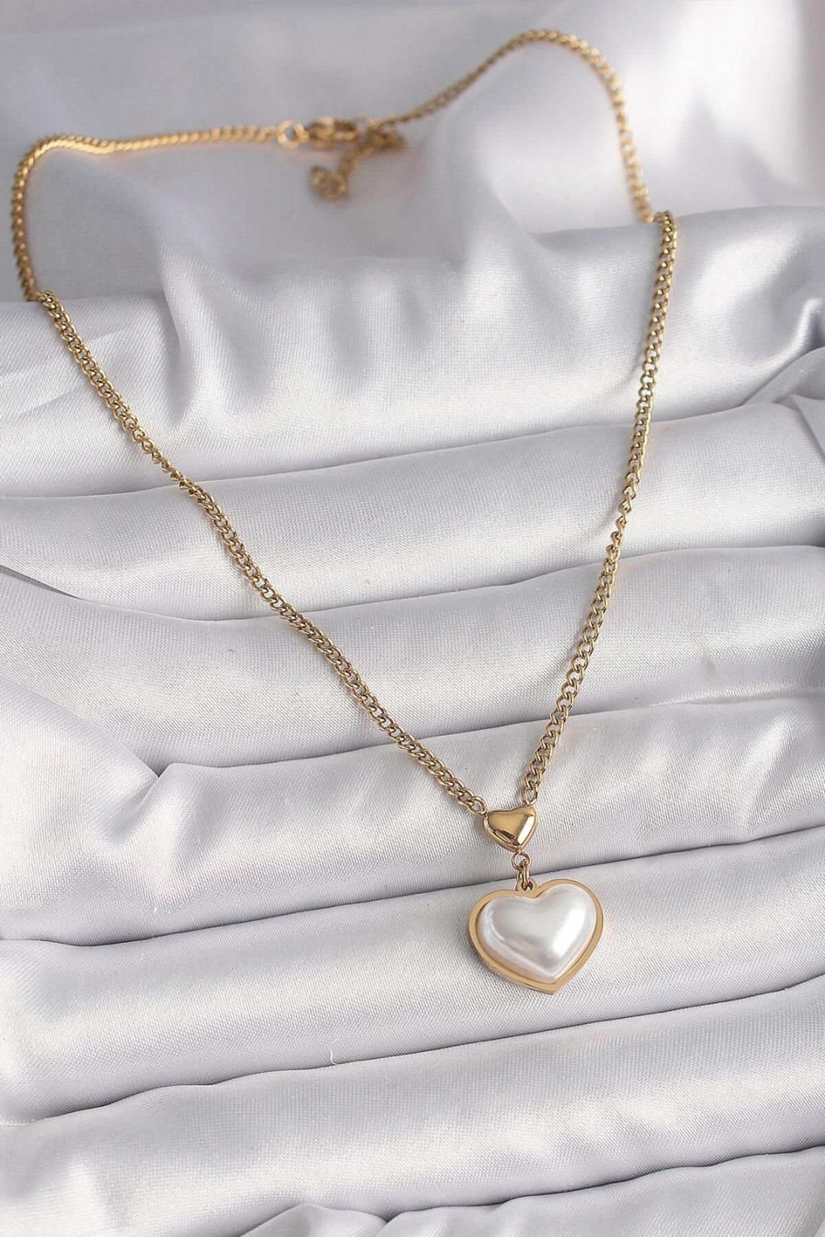 PARLACCESSORY Çelik Gold Renk Kalp Model Kolye