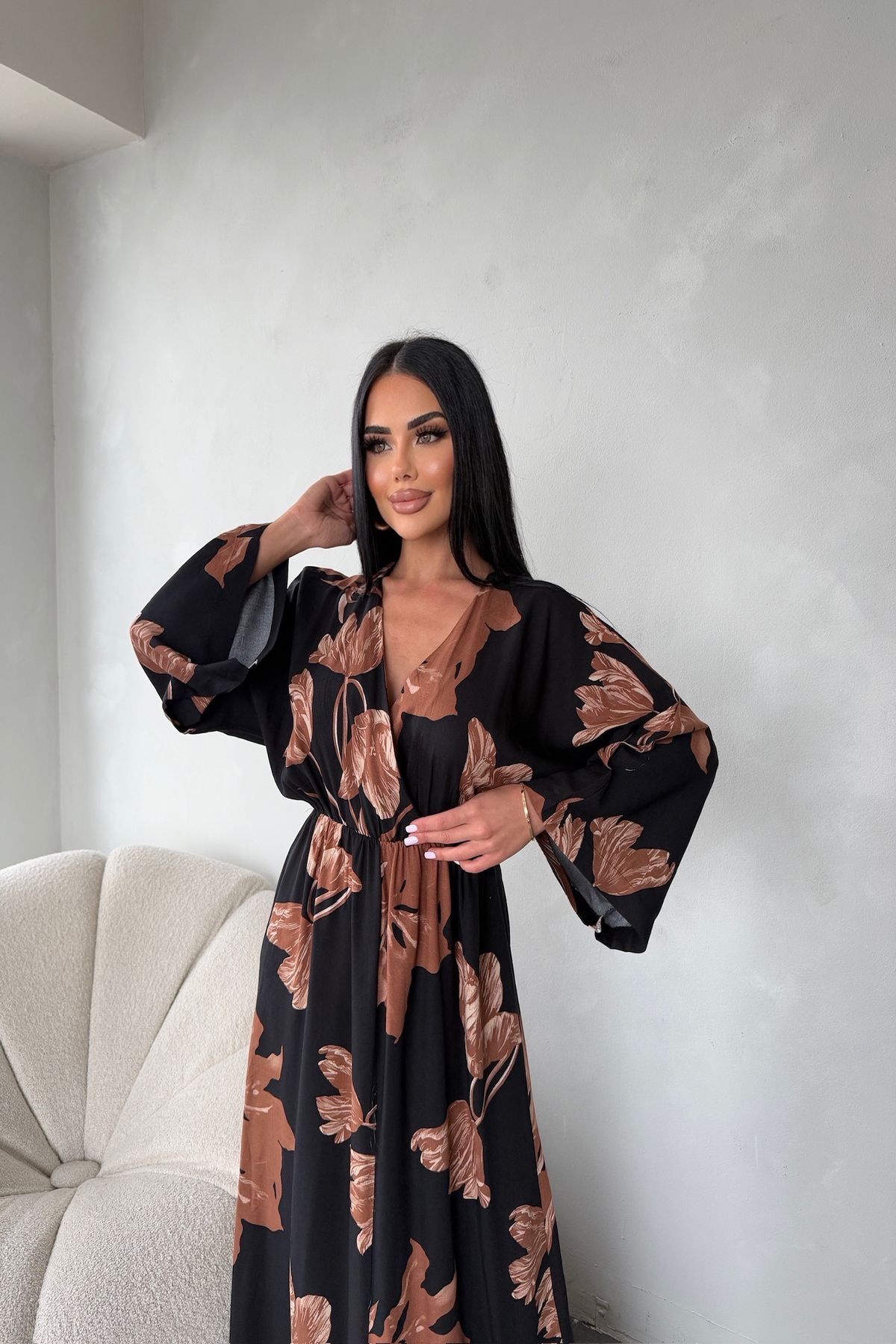 kamacibutik Kruvaze Yaka Çiçek Desenli Viskon Kumaş Elbise