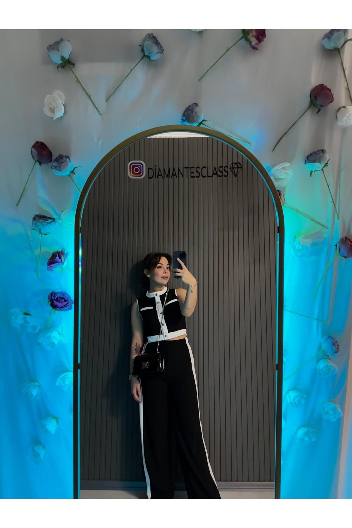diamantes Siyah şeritli ottoman ikili takım