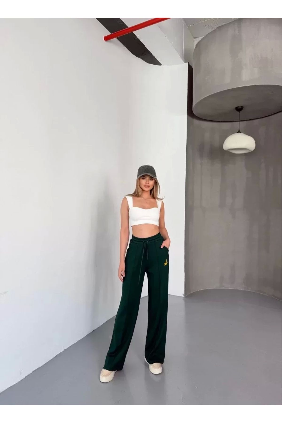 AE Stil Osy Modal Yumuşak Dokulu Kumaş Nakış işlemeli Rahat Bol Paça Eşofman Pantalon - Haki