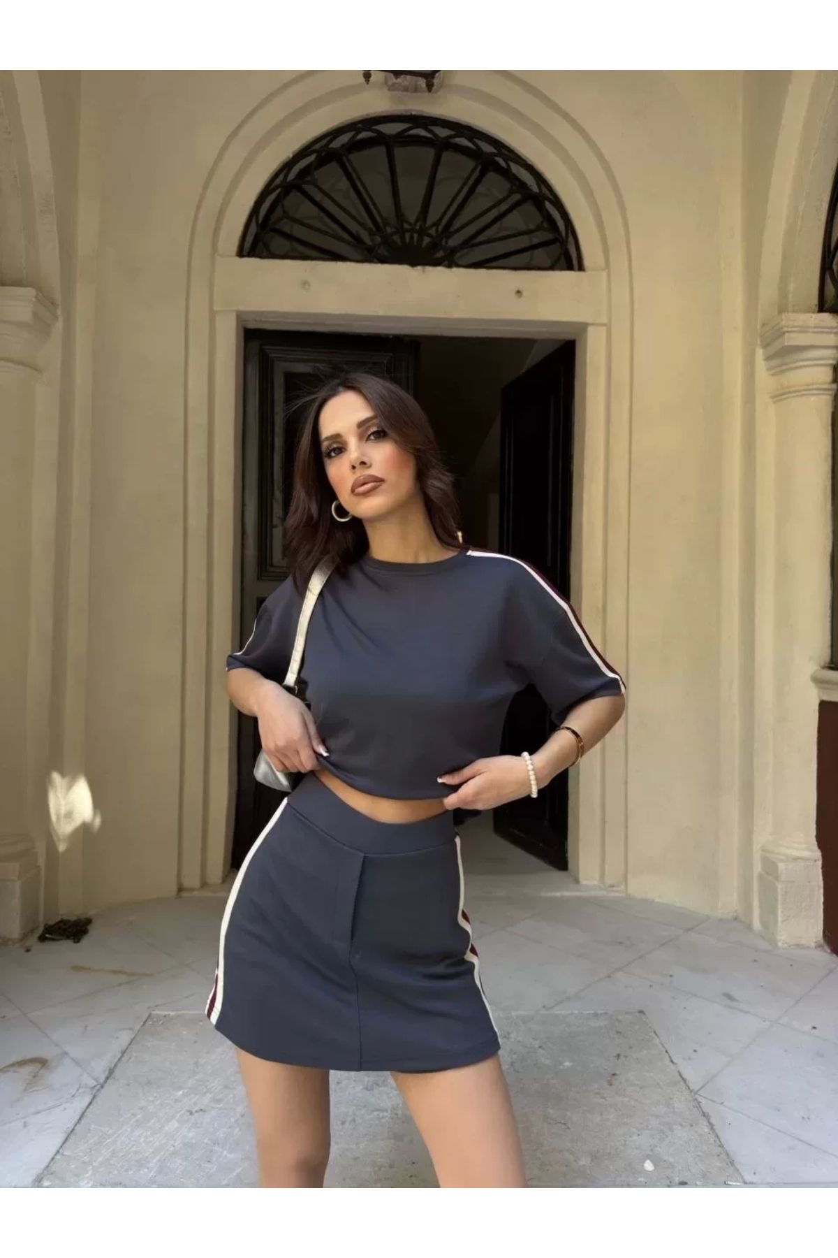 AE Stil Osy Modal yumuşak dokulu Kumaş Kadın Parçalı Bisiklet Yaka T-shirt Mini Şortlu Etek İkili Takım - Fü