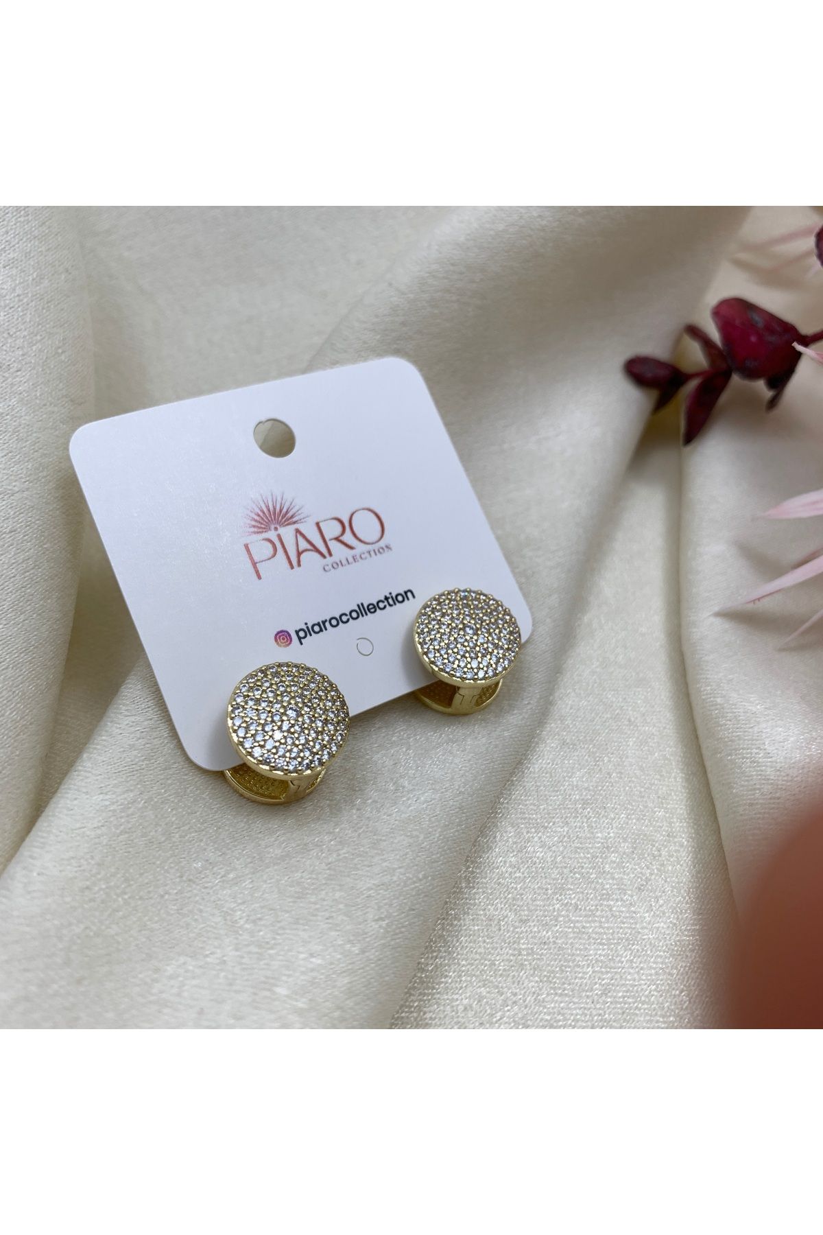 Piaro Collection Yuvarlak Model Taşlı Küpe
