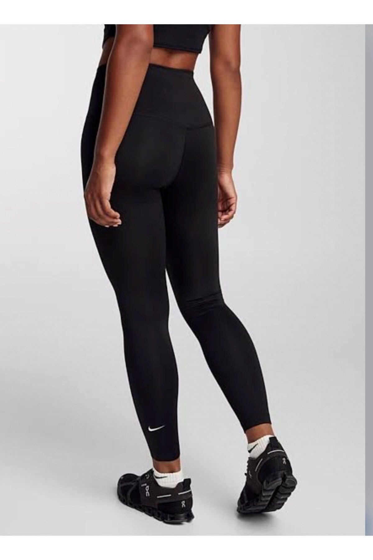 Nike Therma-Fit One Mid-Rise Training Kadın Tayt DD5475-010
