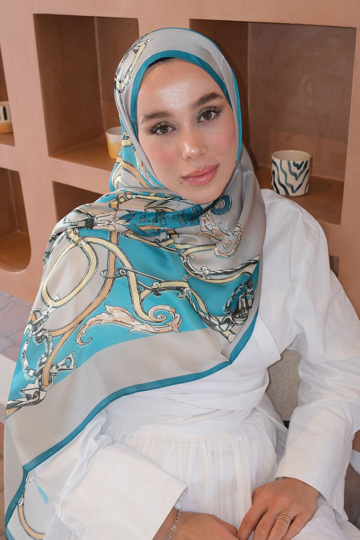 diorel Zincir Yazı Desen İpek Vual Şal