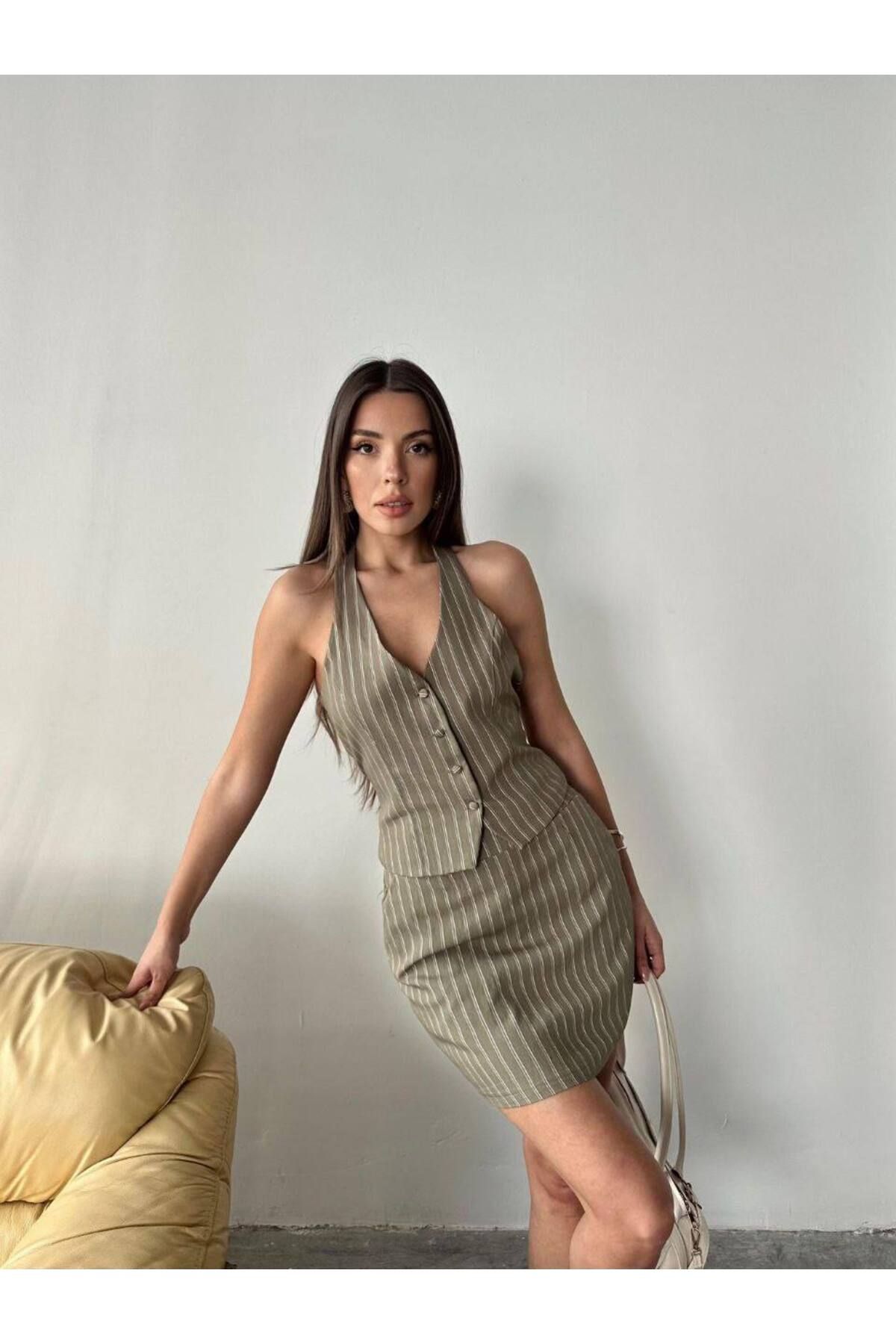 Castivo Fashion Alora Çizgili Yelek Görünümlü Mini Takım