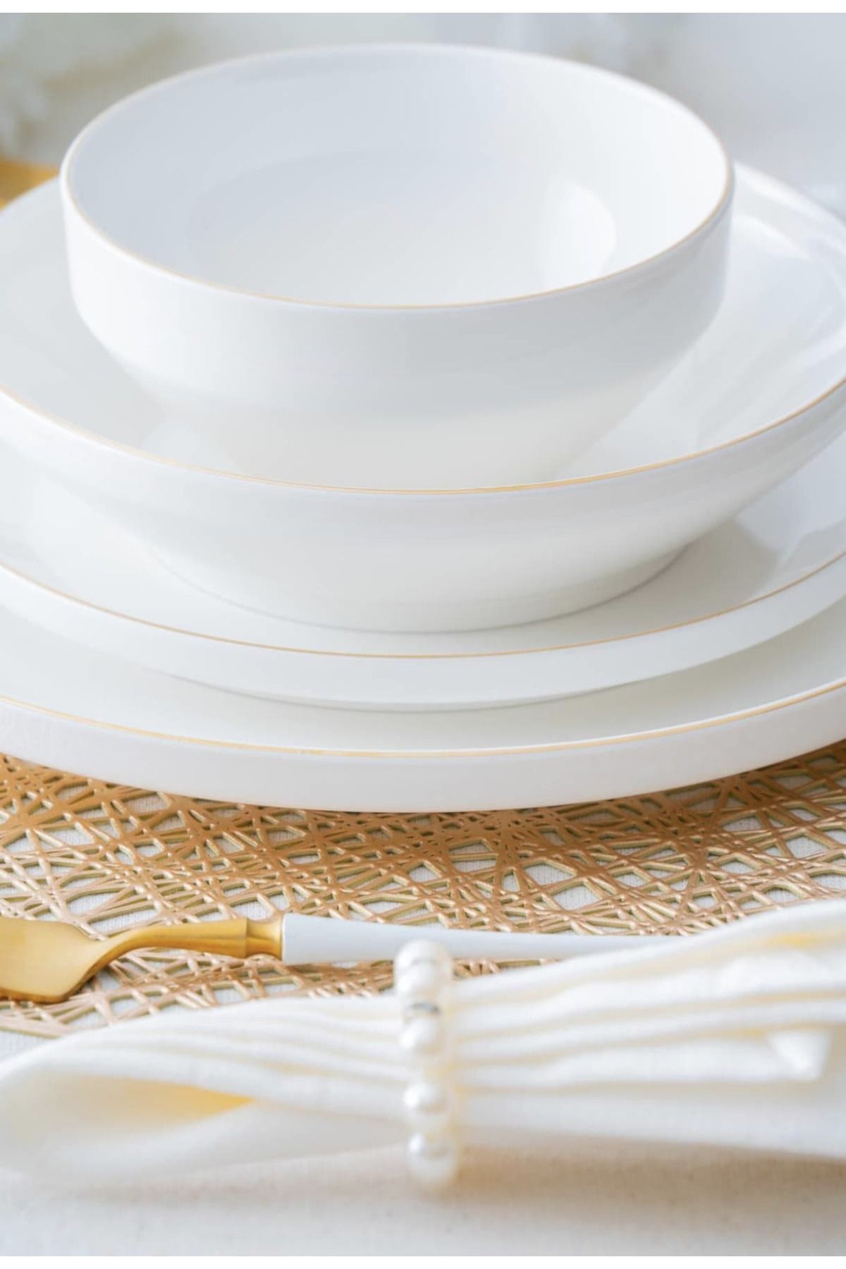 Mereda GOLDEN RİSE 6 KİŞİLİK 24 PARÇA YEMEK TAKIMI
