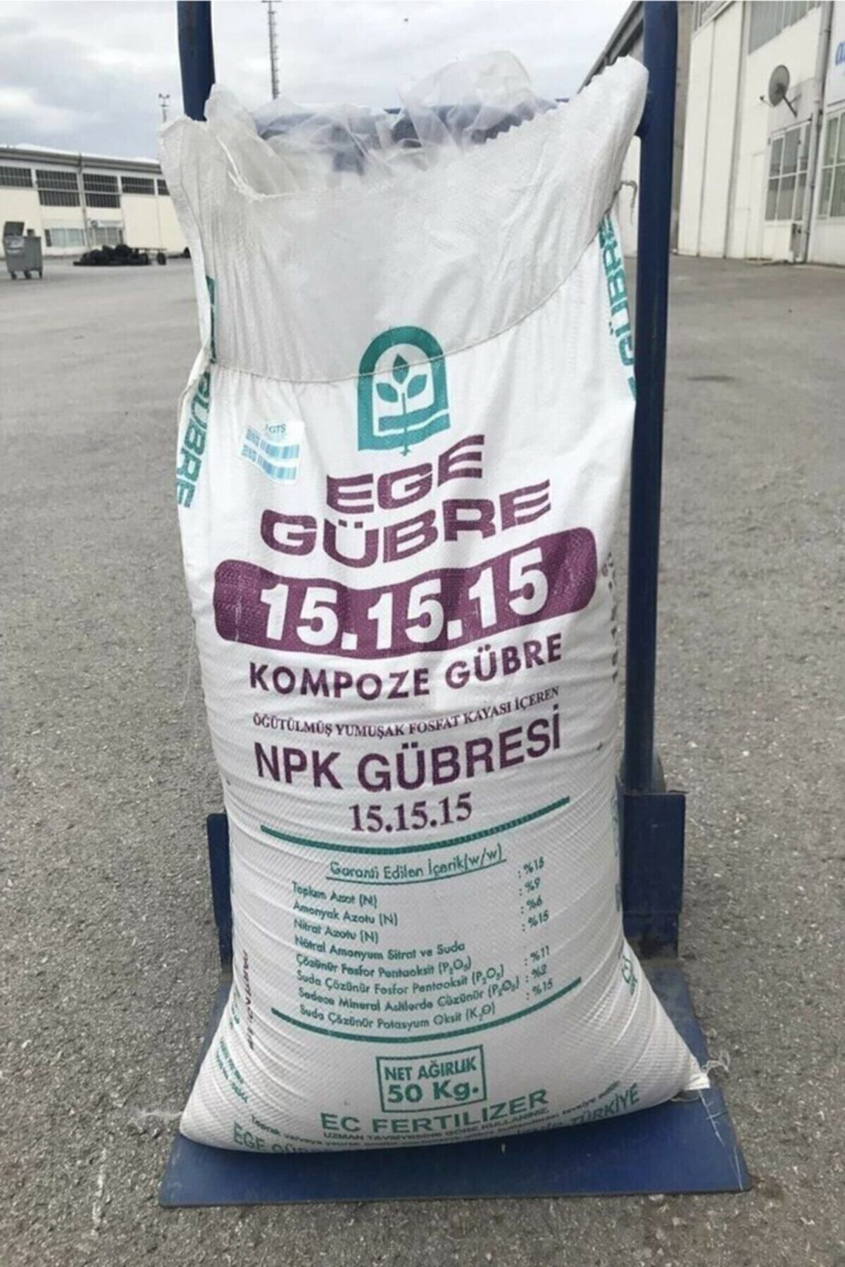 Ege Gübre 15.15.15 Npk Mega Tarım Kompoze Gübresi (3X15) - 3 Kg Tartılıp Başka Ambalajda Gönderilecektir