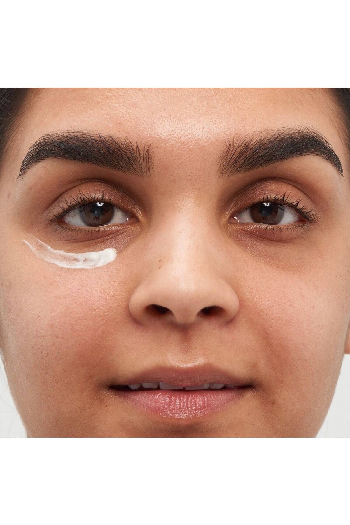 THE INKEY LIST-Brighten-i Under Eye Cream 15ml – Brightens, Depuffs & Smooths Tired-Looking Eyes 3